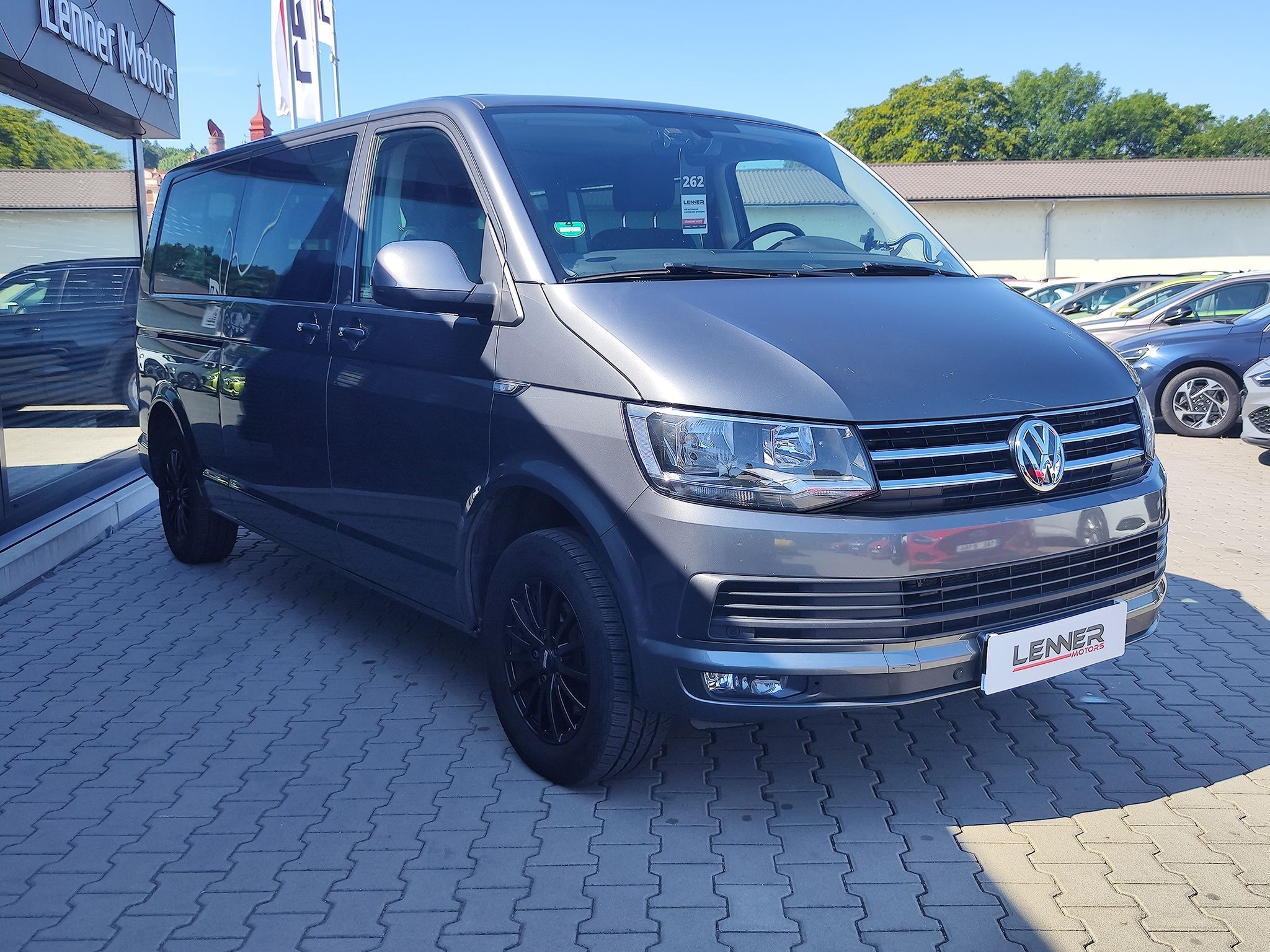 Volkswagen Caravelle, 2.0 TDi/110kW Long ,DSG 8.míst - fotka 3