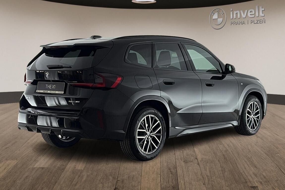 BMW X1, sDrive18i - fotka 3