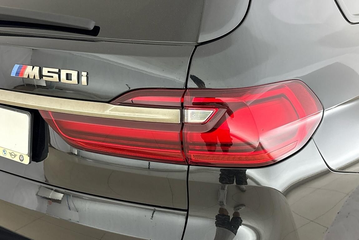 BMW X7, M50i - fotka 5