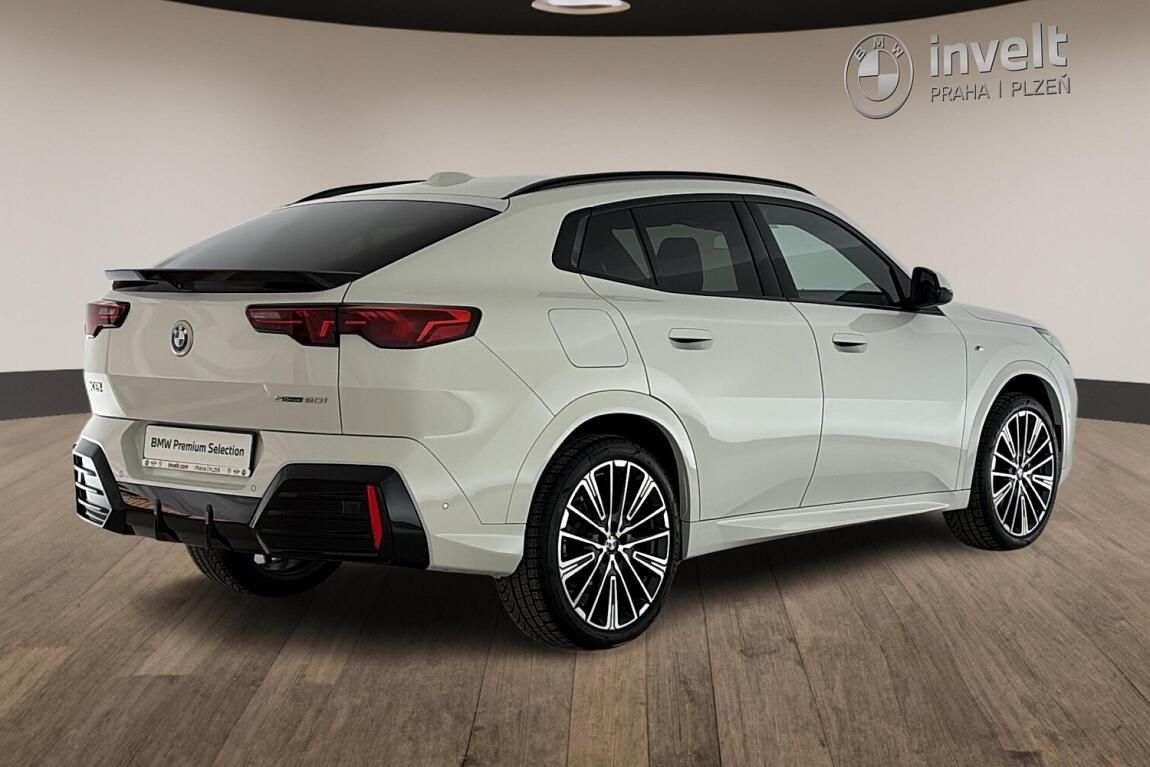 BMW X2, sDrive20i - fotka 3
