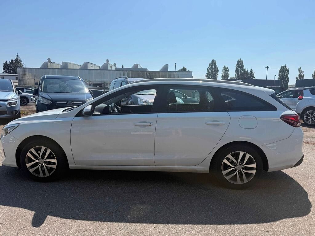 Hyundai i30, Komfort 1.0 T-GDi 88 kW - fotka 3