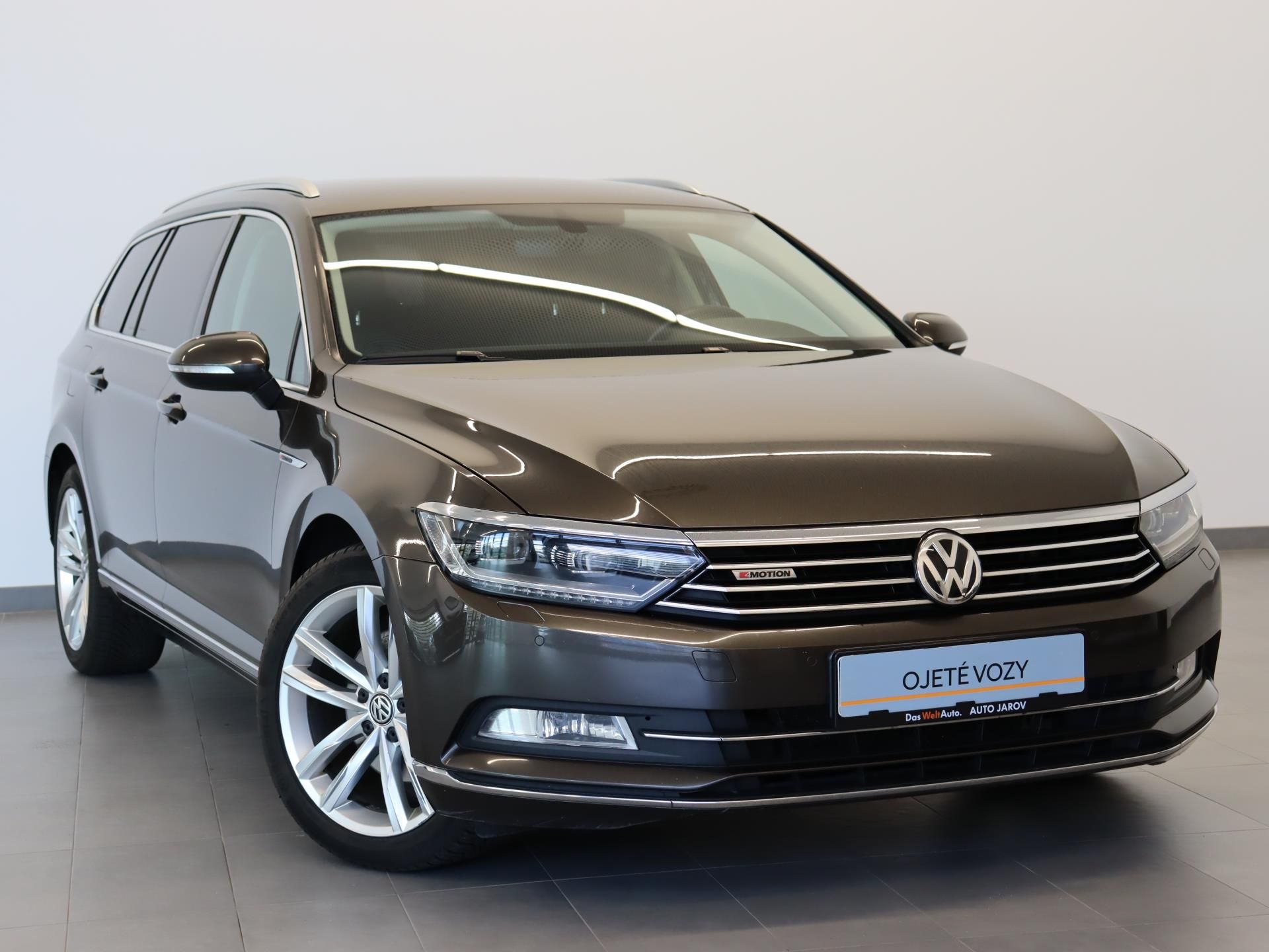 Volkswagen Passat Variant, HL 2,0 TDI 140 kW DSG 4Motion - fotka 6
