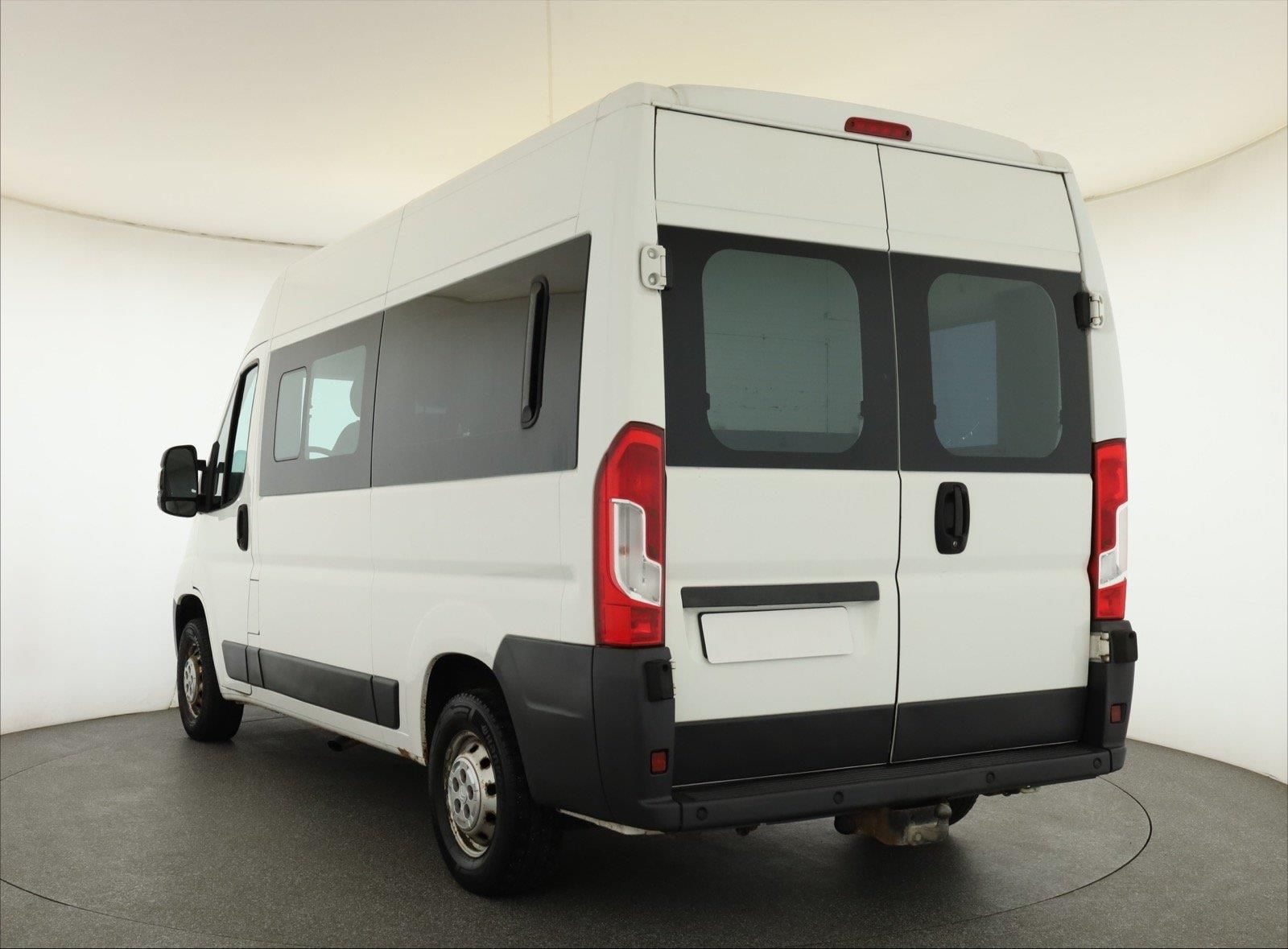 Citroën Jumper, 2.0 BlueHDi, L2H2, Kombi - fotka 4