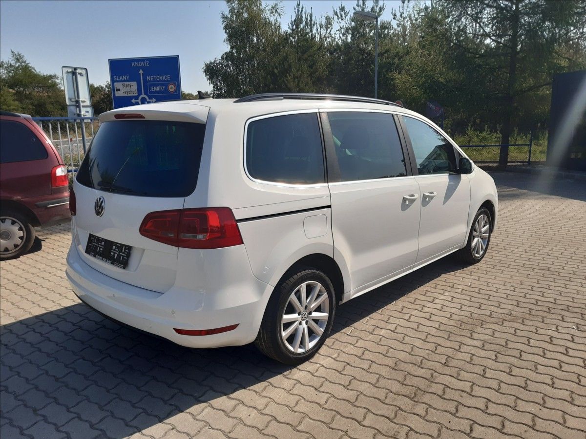 Volkswagen Sharan, 2,0 DSG NAVI KAMERA - fotka 3