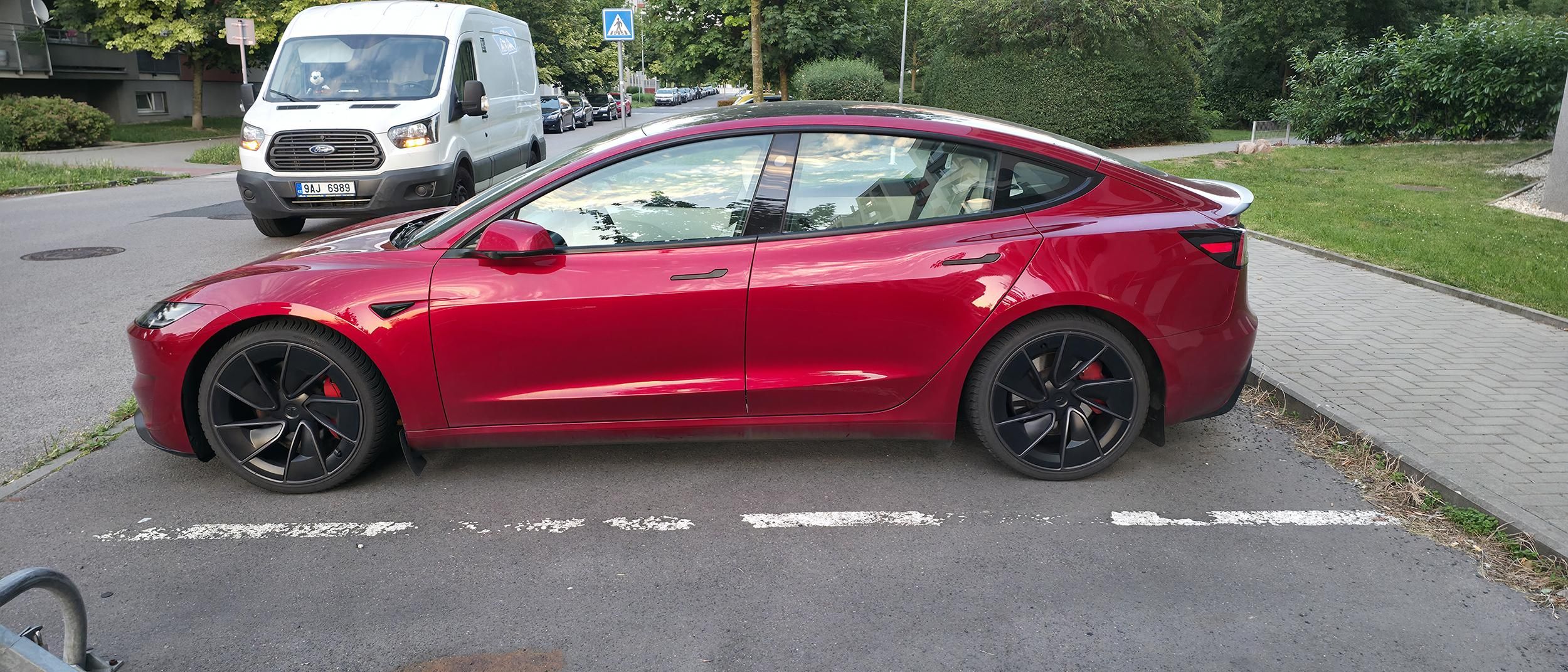 Tesla Model 3, Performance Highland - fotka 4