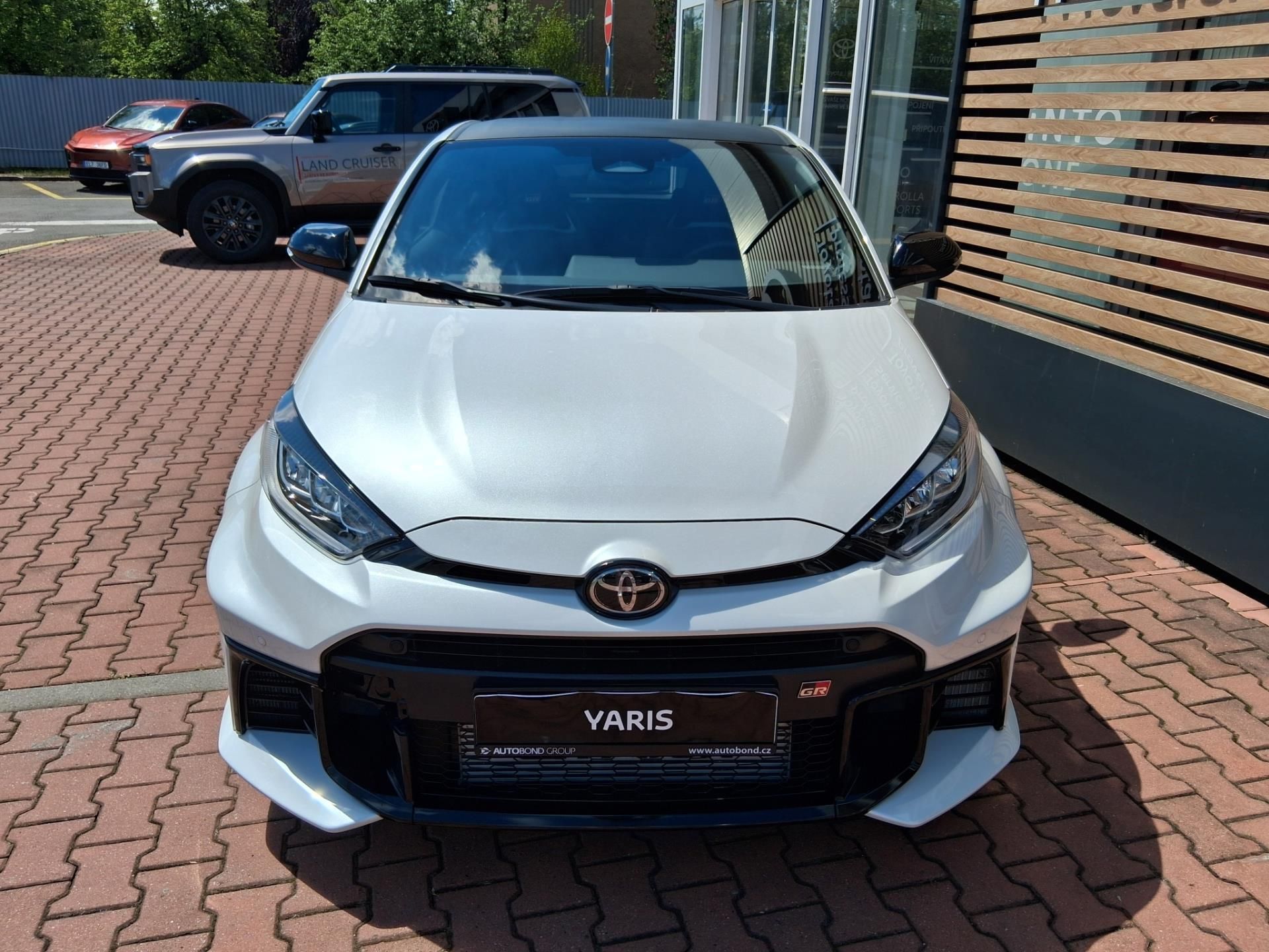 Toyota GR Yaris, 1,6 TURBO 4X4 8AT DYNAMIC + VI - fotka 2