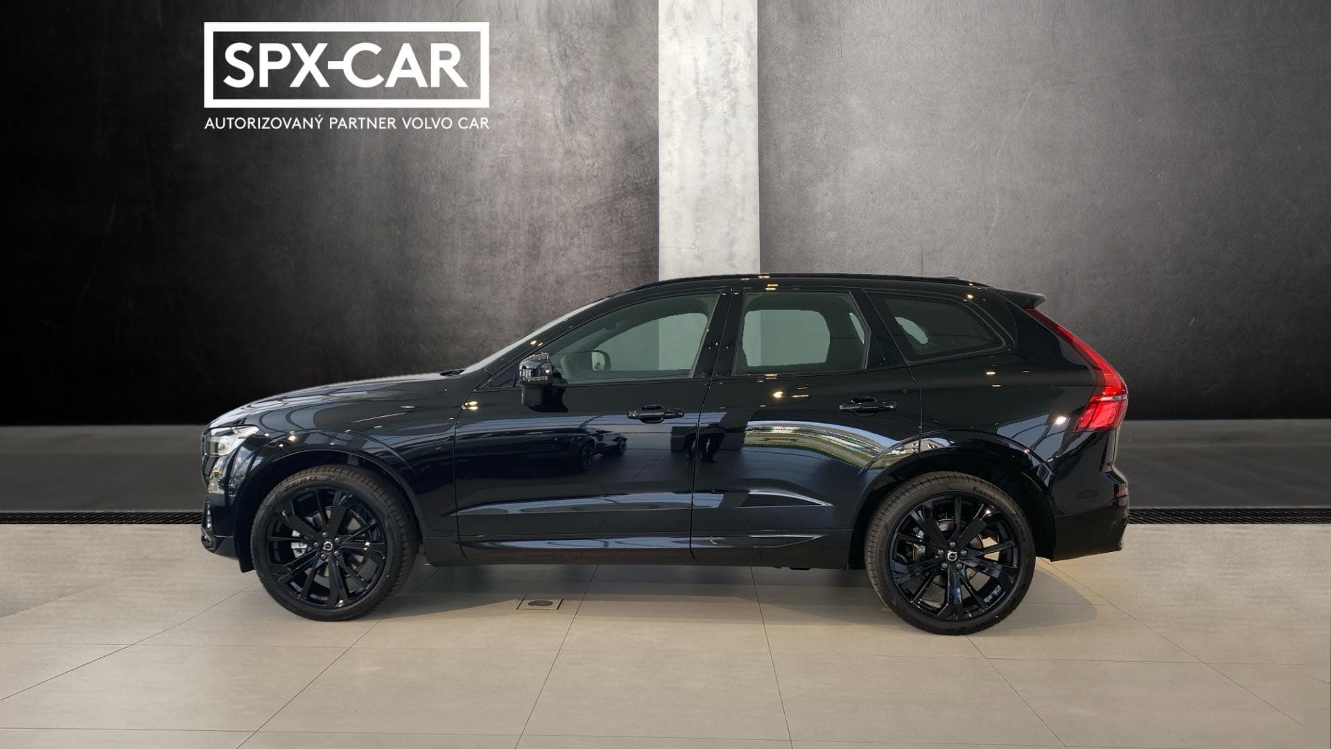 Volvo XC60, PLUS BLACK EDITION, B5 AWD, 18 - fotka 3