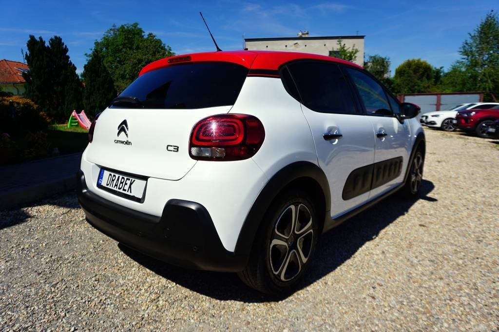 Citroën C3, SHINE 1,2 PT 60 kW - fotka 4