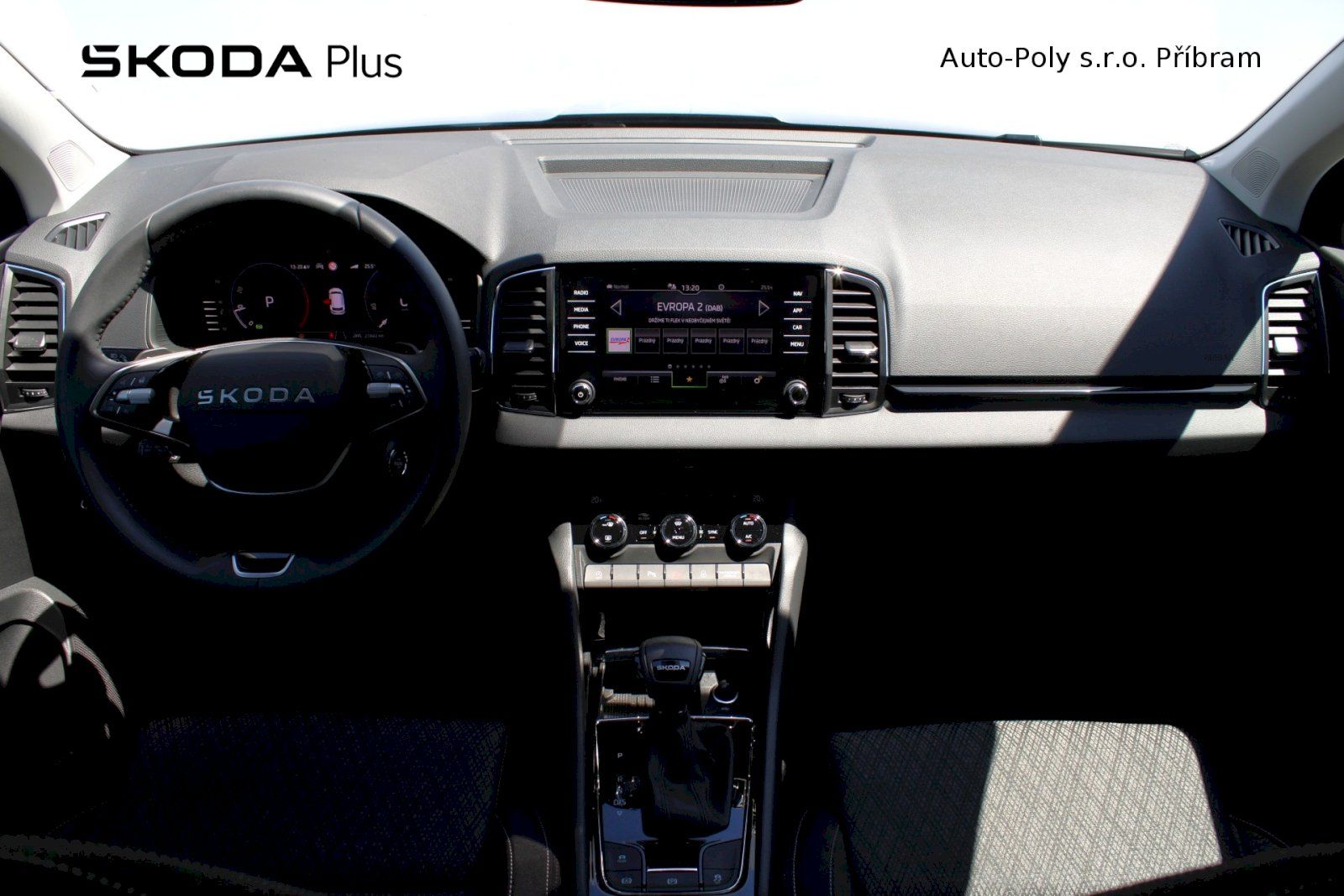 Škoda Karoq, Top Selection 1.5TSI / 110kW 7 - fotka 5