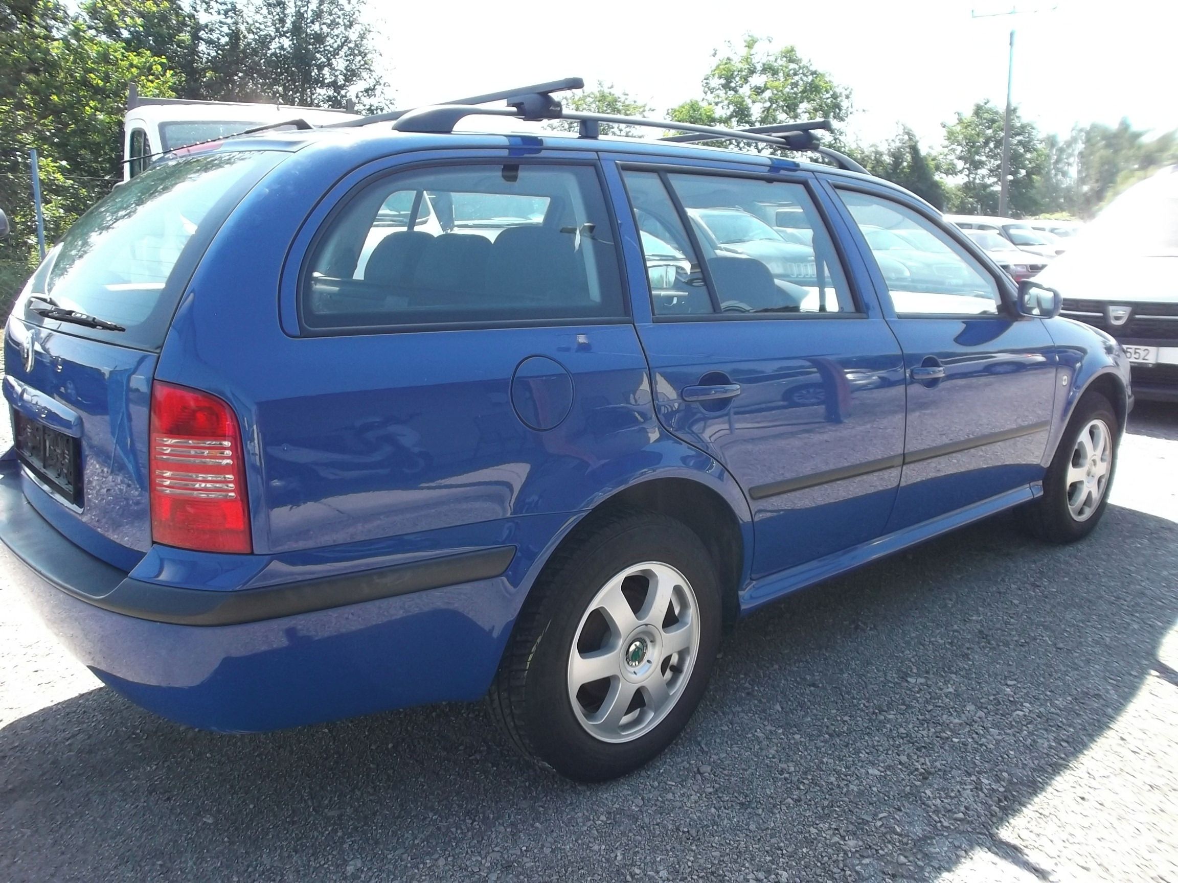 Škoda Octavia, 1.6 i - fotka 4