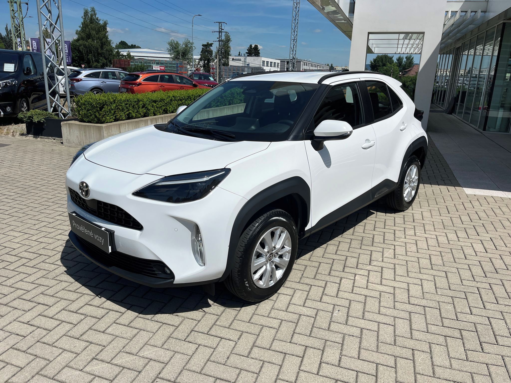 Toyota Yaris Cross, 1.5 Hybrid e-CVT Comfort - fotka 2