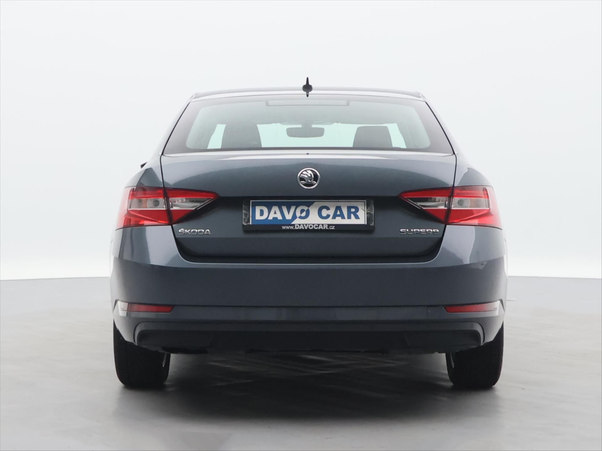 Škoda Superb, 2,0 TDI 110kW Ambition DPH CZ - fotka 6