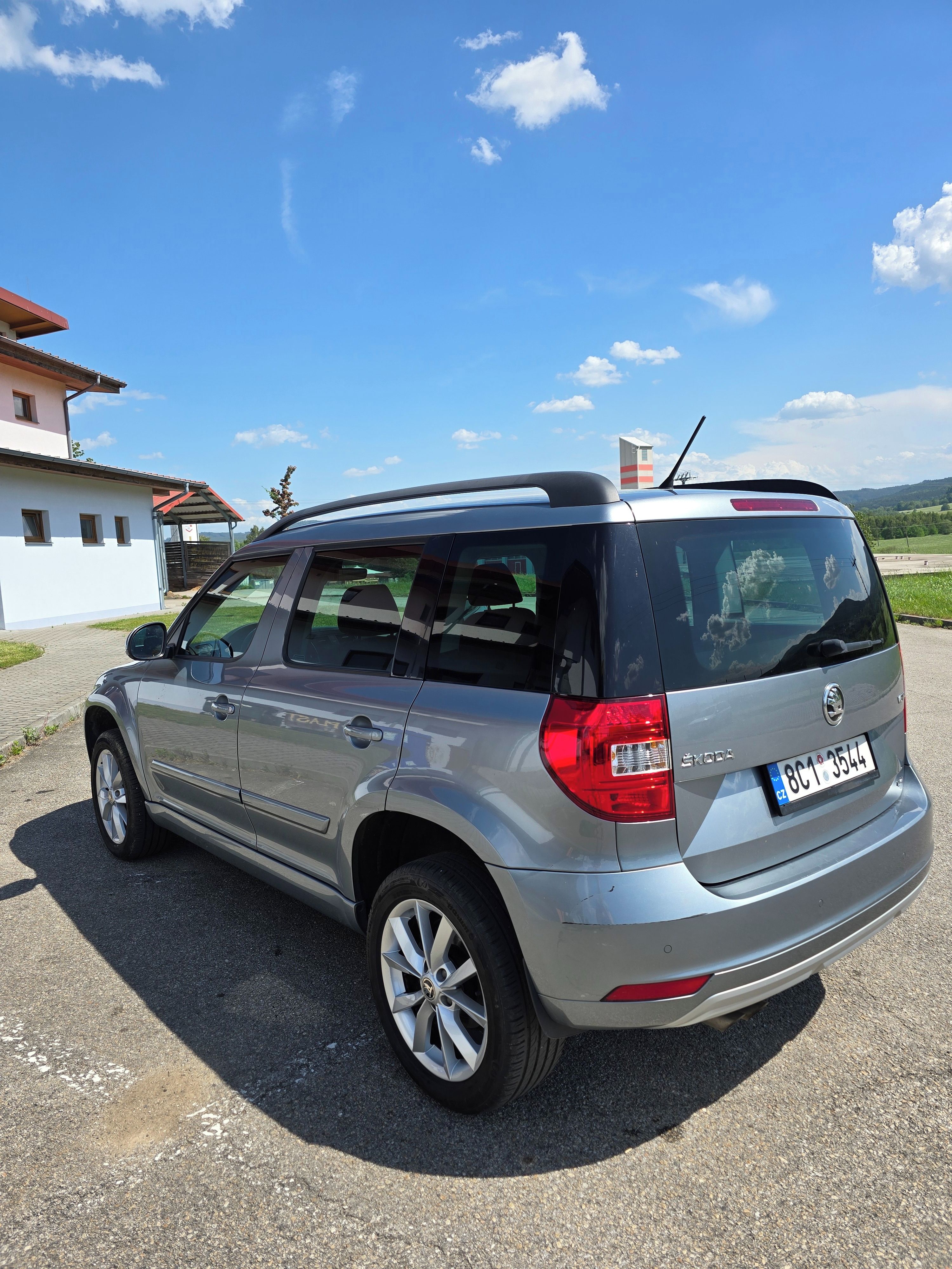 Škoda Yeti, 2.0 TDI 4x4 OUTDOOR,NOVÉ ROZV. - fotka 5
