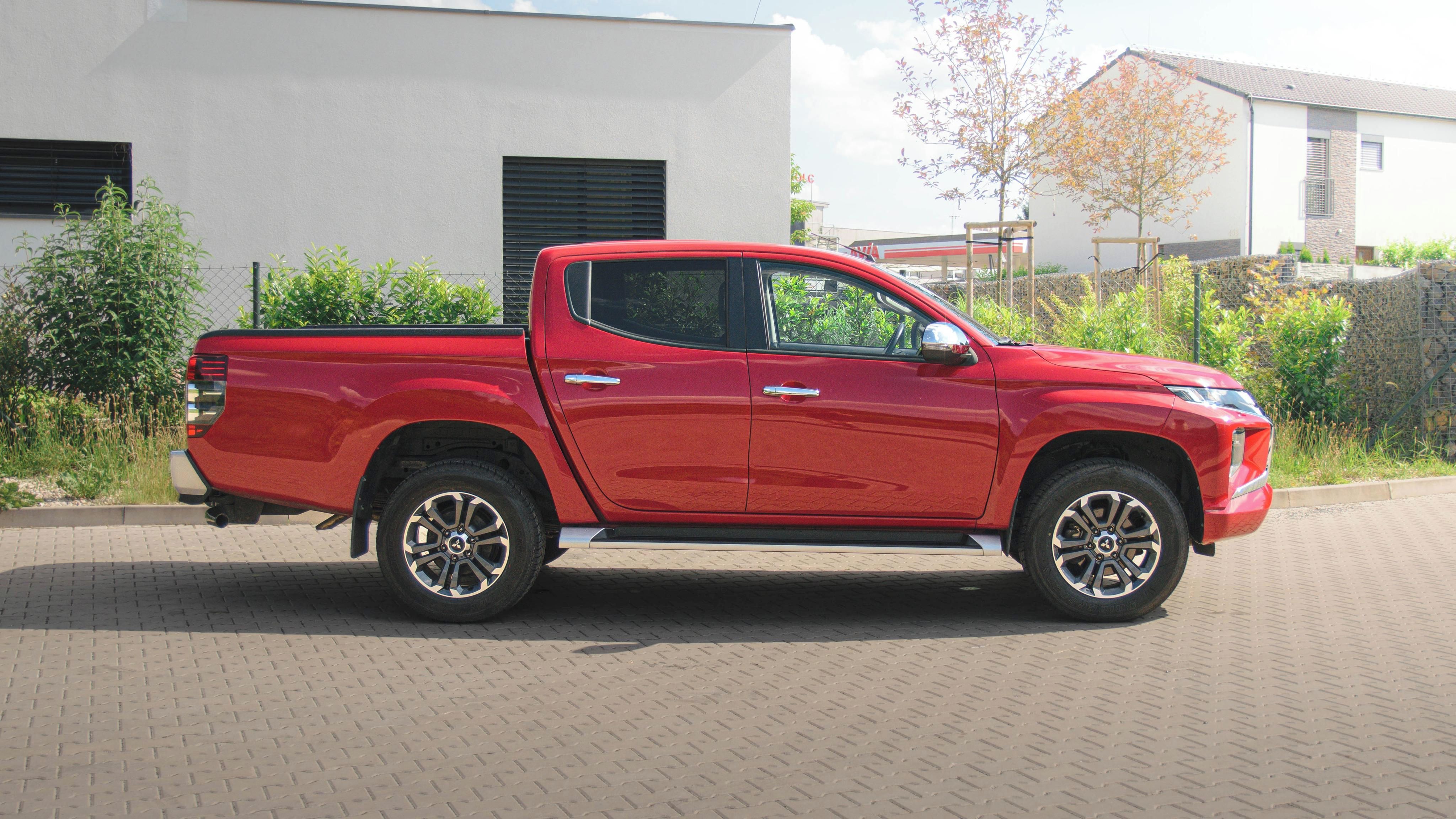 Mitsubishi L200, 2,2 DI-D, 4x4, Tažné, DPH - fotka 4