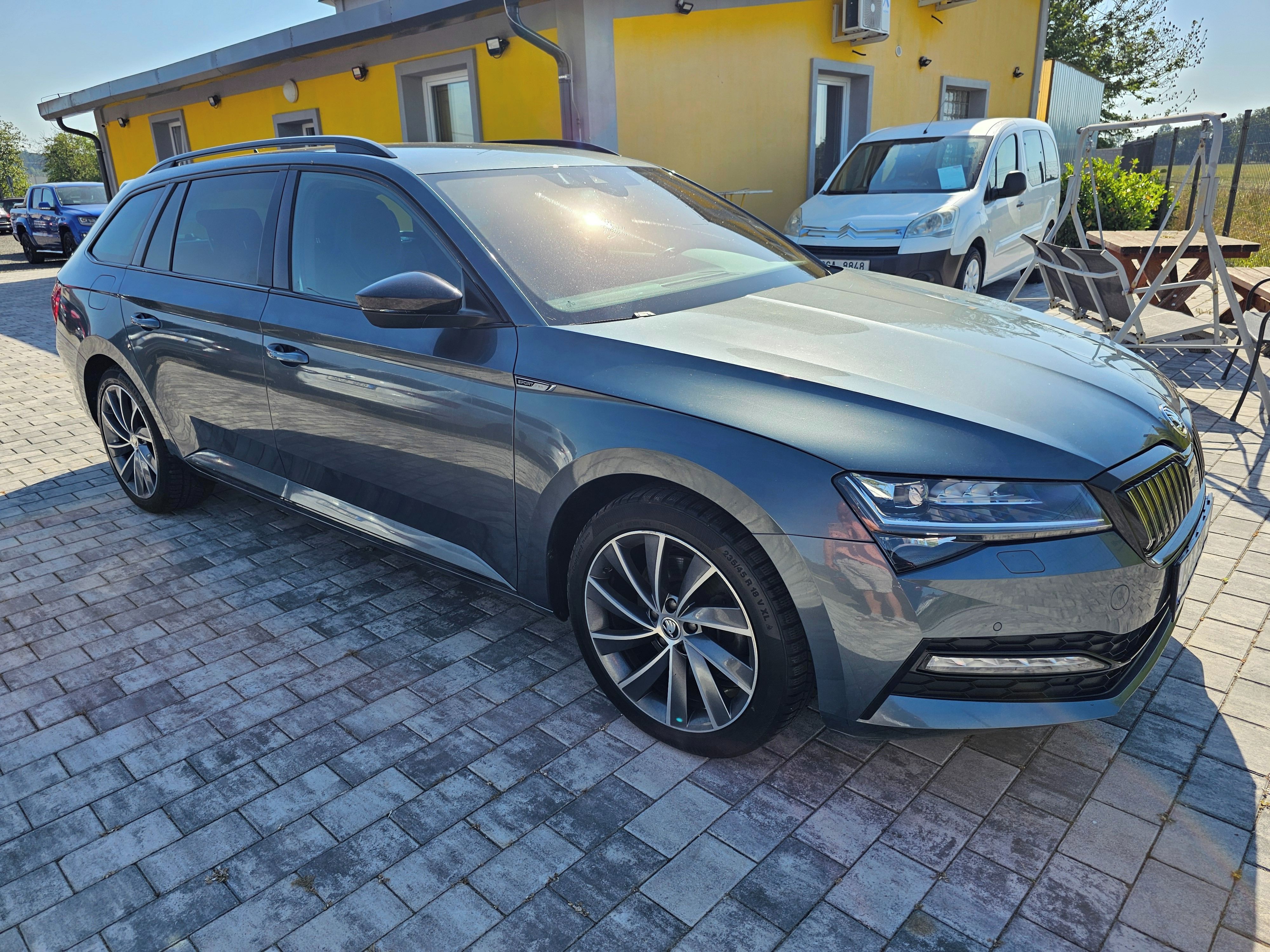 Škoda Superb, 1.4 TSI 160kW iV SportLine DSG - fotka 3