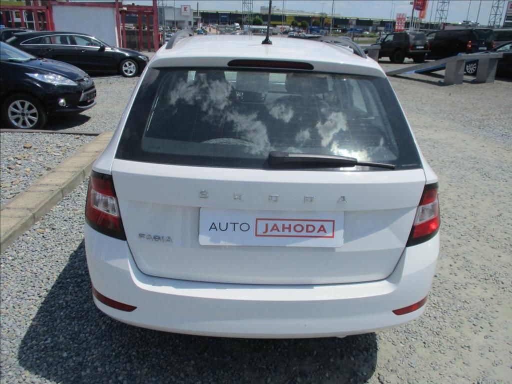 Škoda Fabia, 1,0 TSI, klima,servis,DPH,CZ, - fotka 6