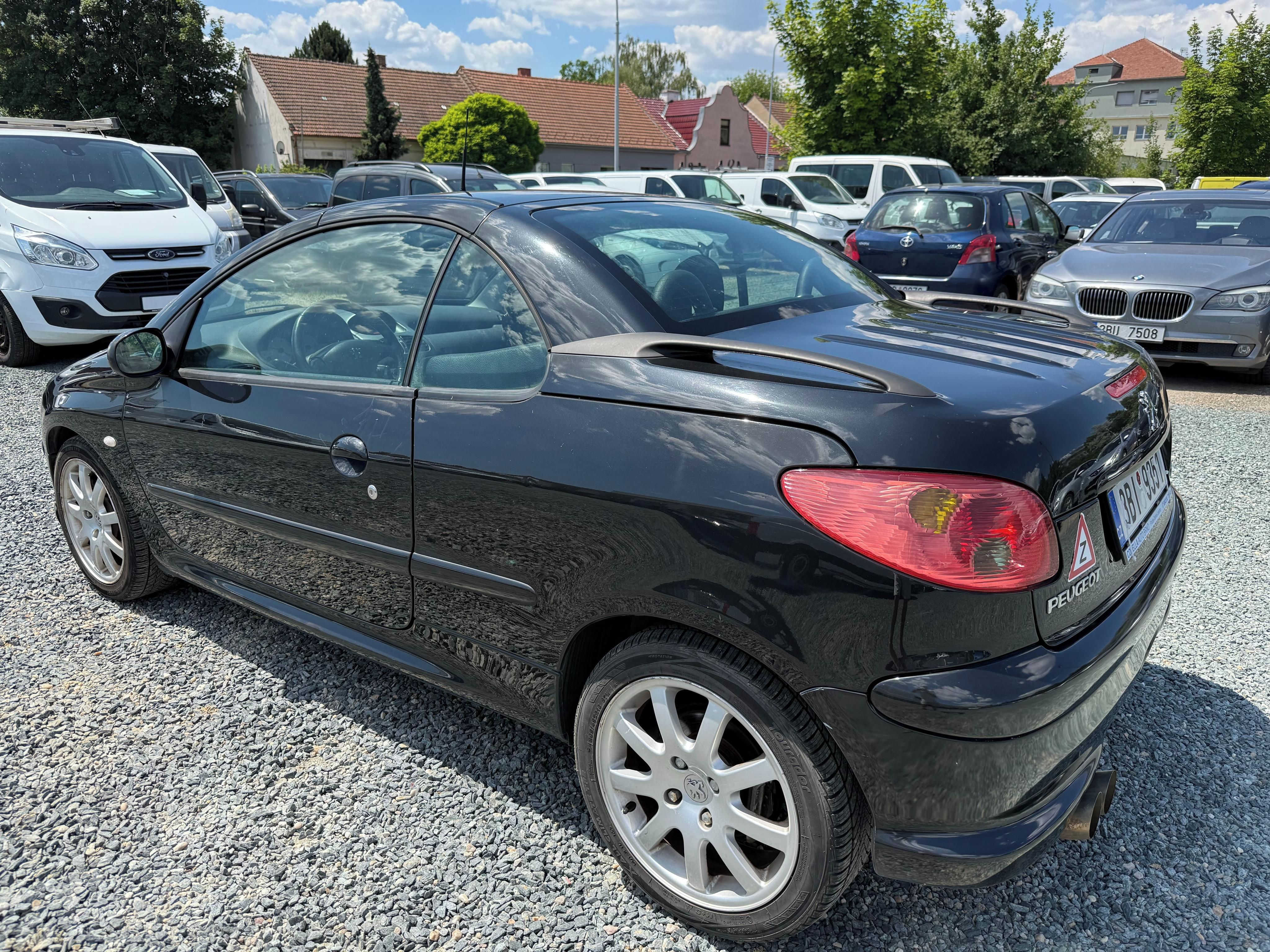 Peugeot 206, 1.6 i 80Kw Cabrio - fotka 5