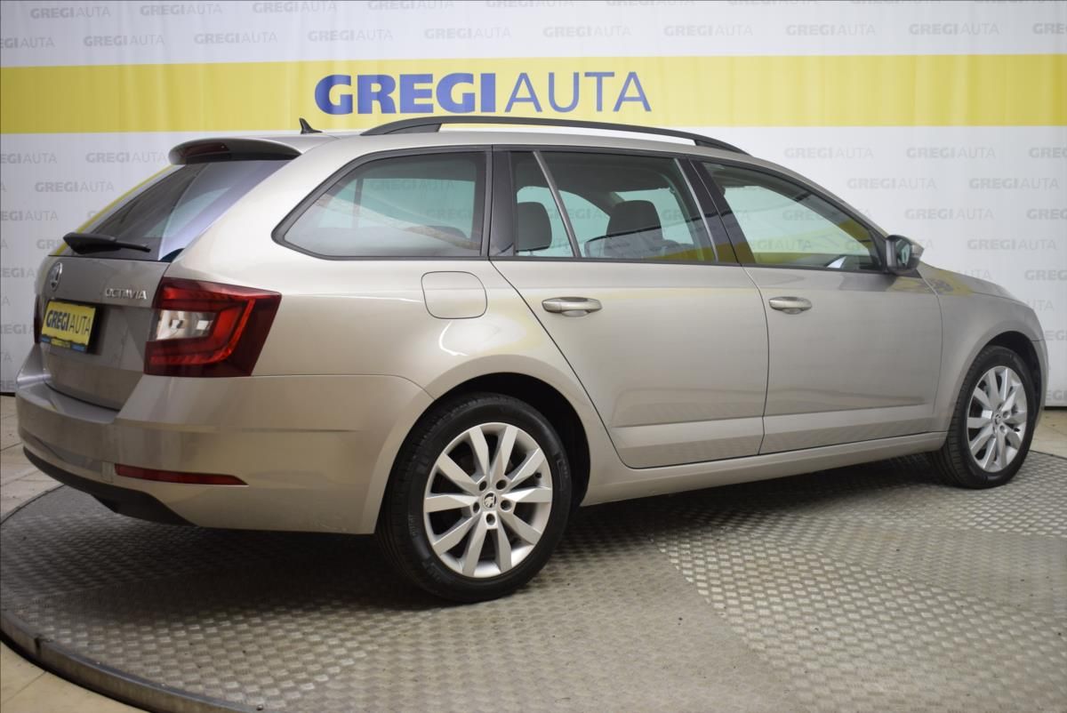 Škoda Octavia, 1,0 TSi VÝBAVA,SUPER STAV - fotka 6