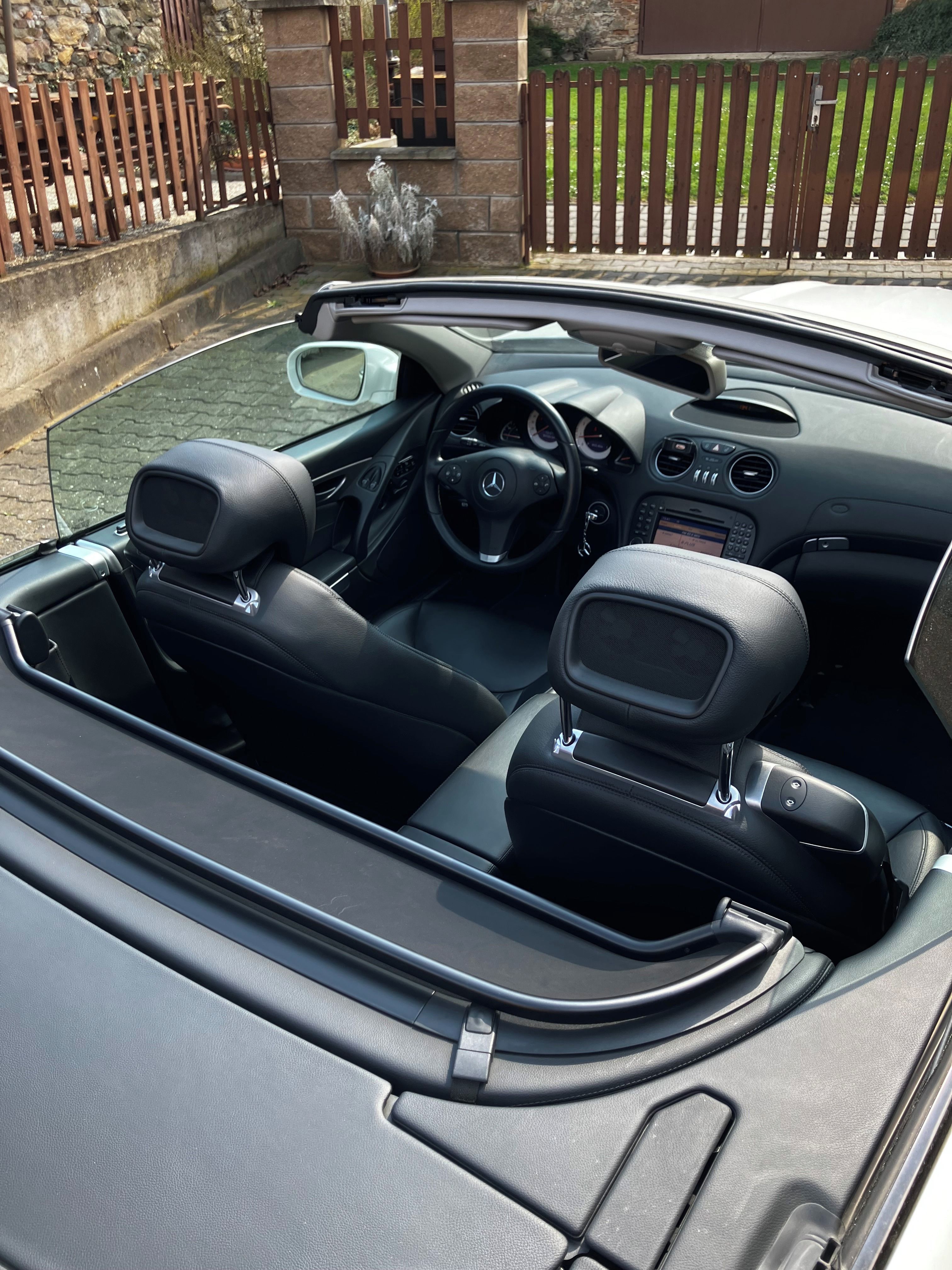 Mercedes-Benz SL, 350, garážovaný - fotka 4