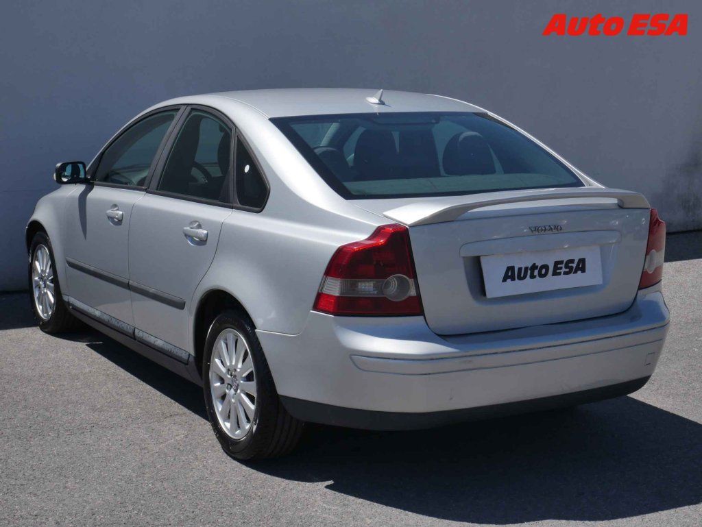 Volvo S40, 2.0d,ČR - fotka 6