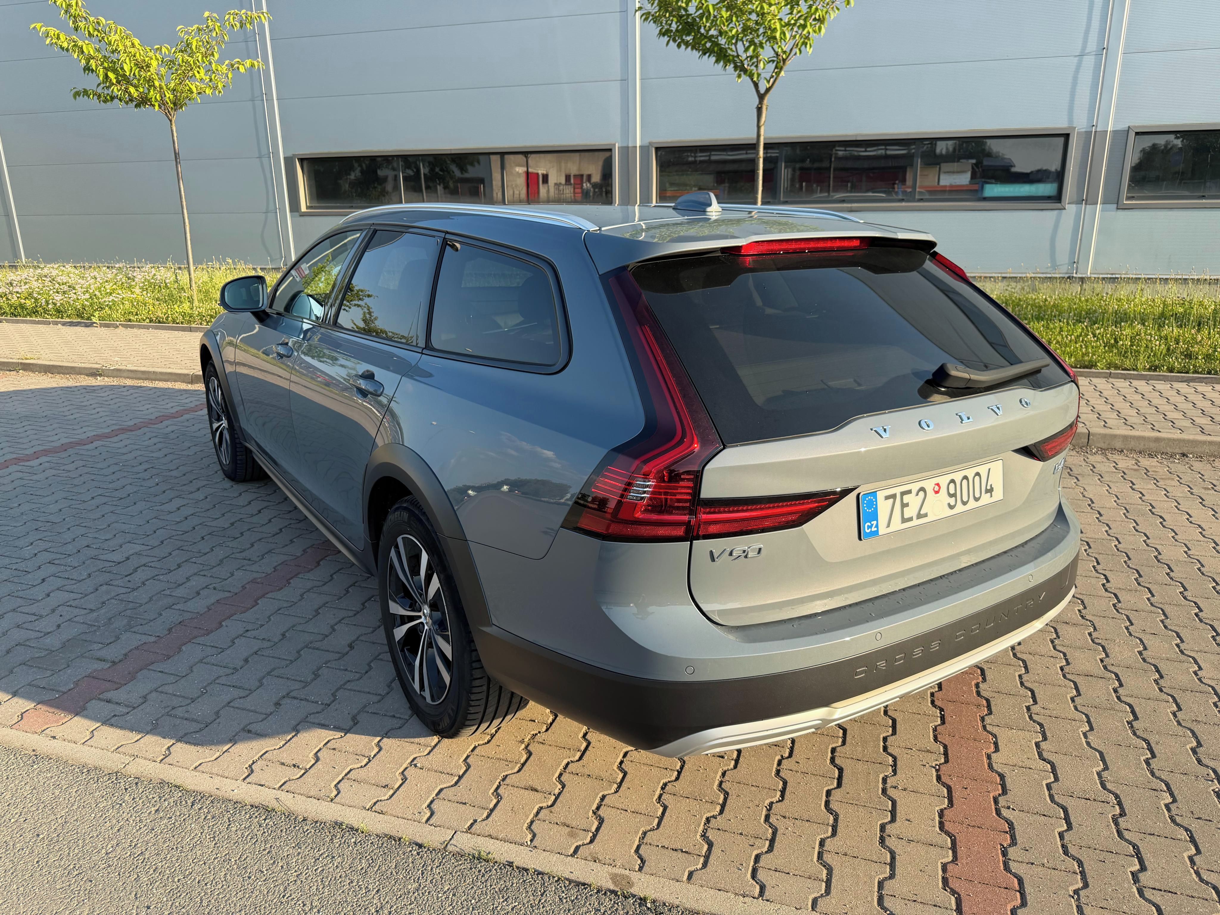 Volvo V90, CC B4, nez. topení, tažné - fotka 3