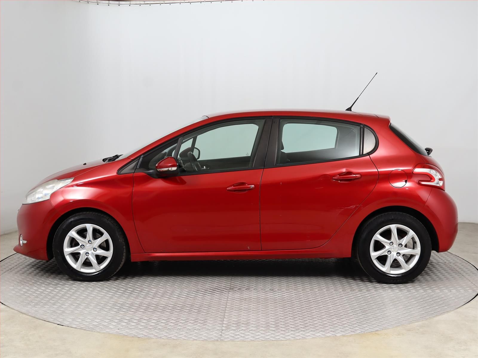 Peugeot 208, 1.4 HDI, ČR,1.maj, Serv.kniha - fotka 3