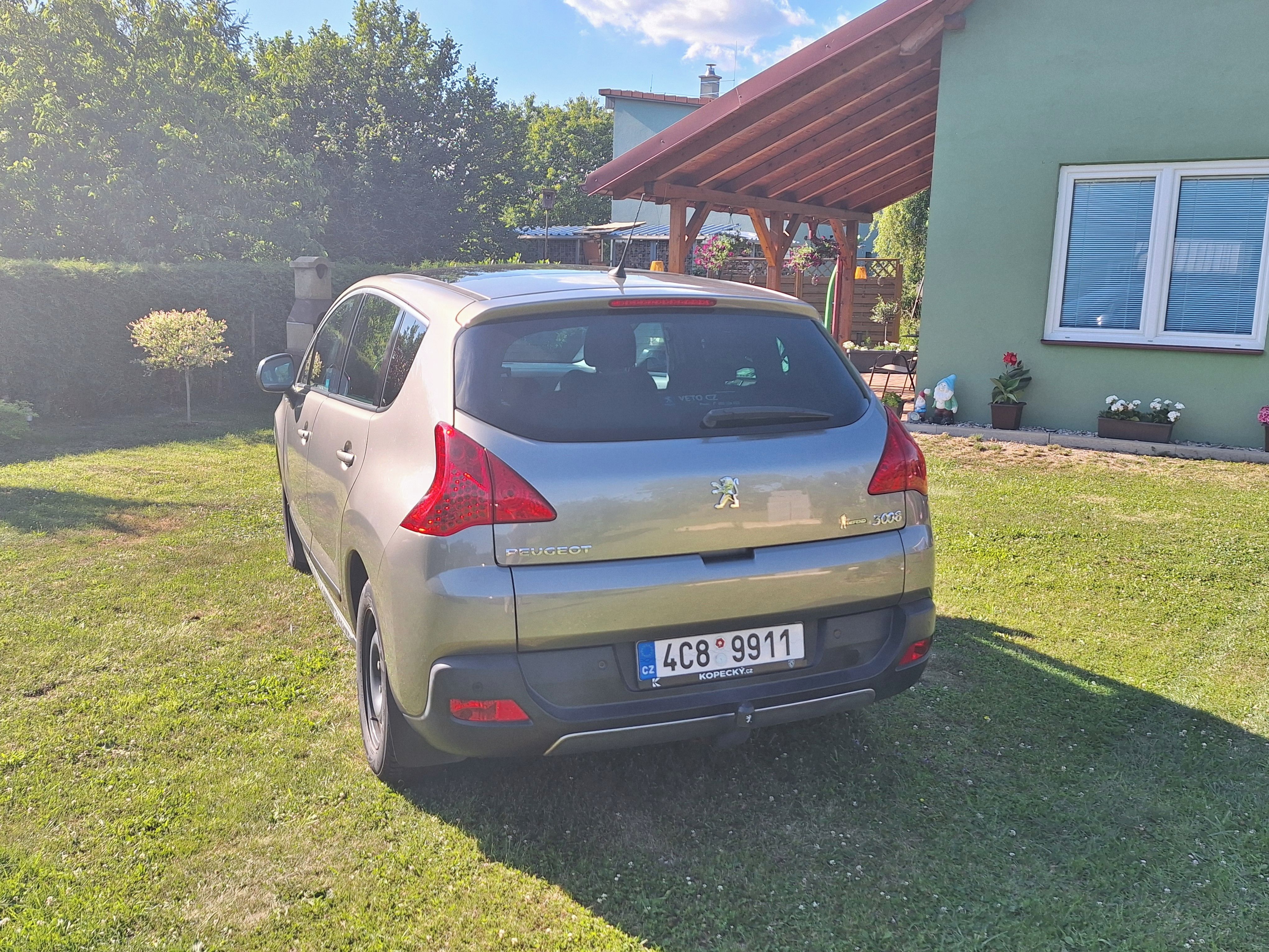 Peugeot 3008, 1.6 THP - servisováno - fotka 6