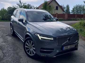 Volvo XC90 T6