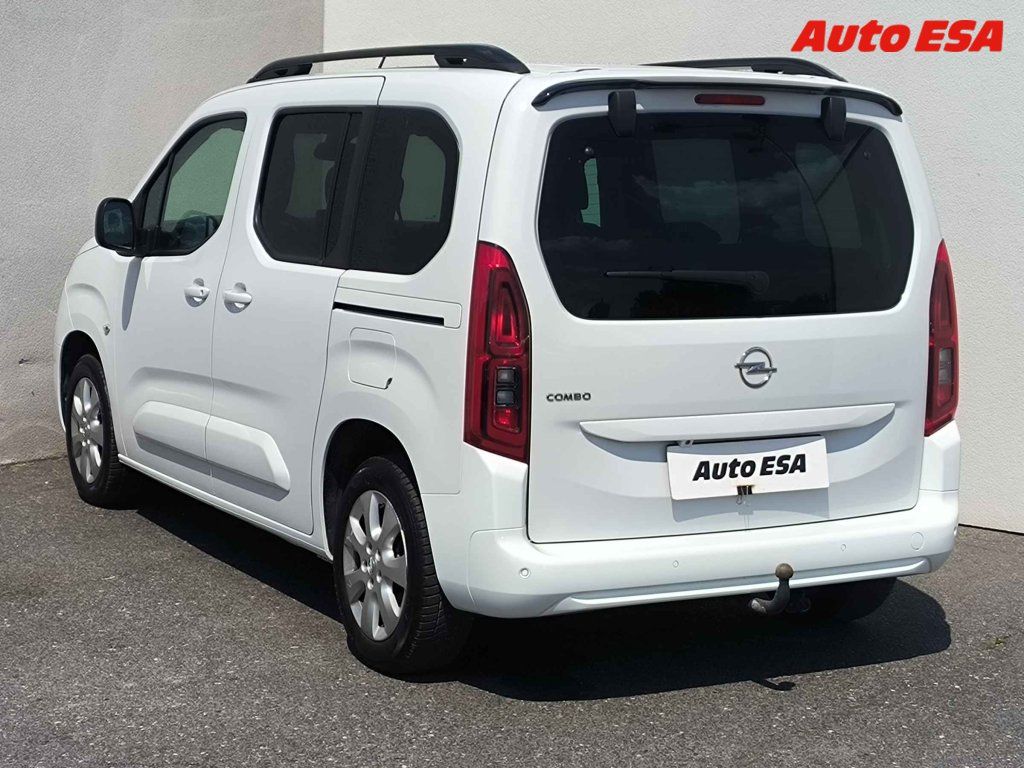 Opel Combo, 1.5CDTi,1.maj,ČR,Elegance - fotka 6