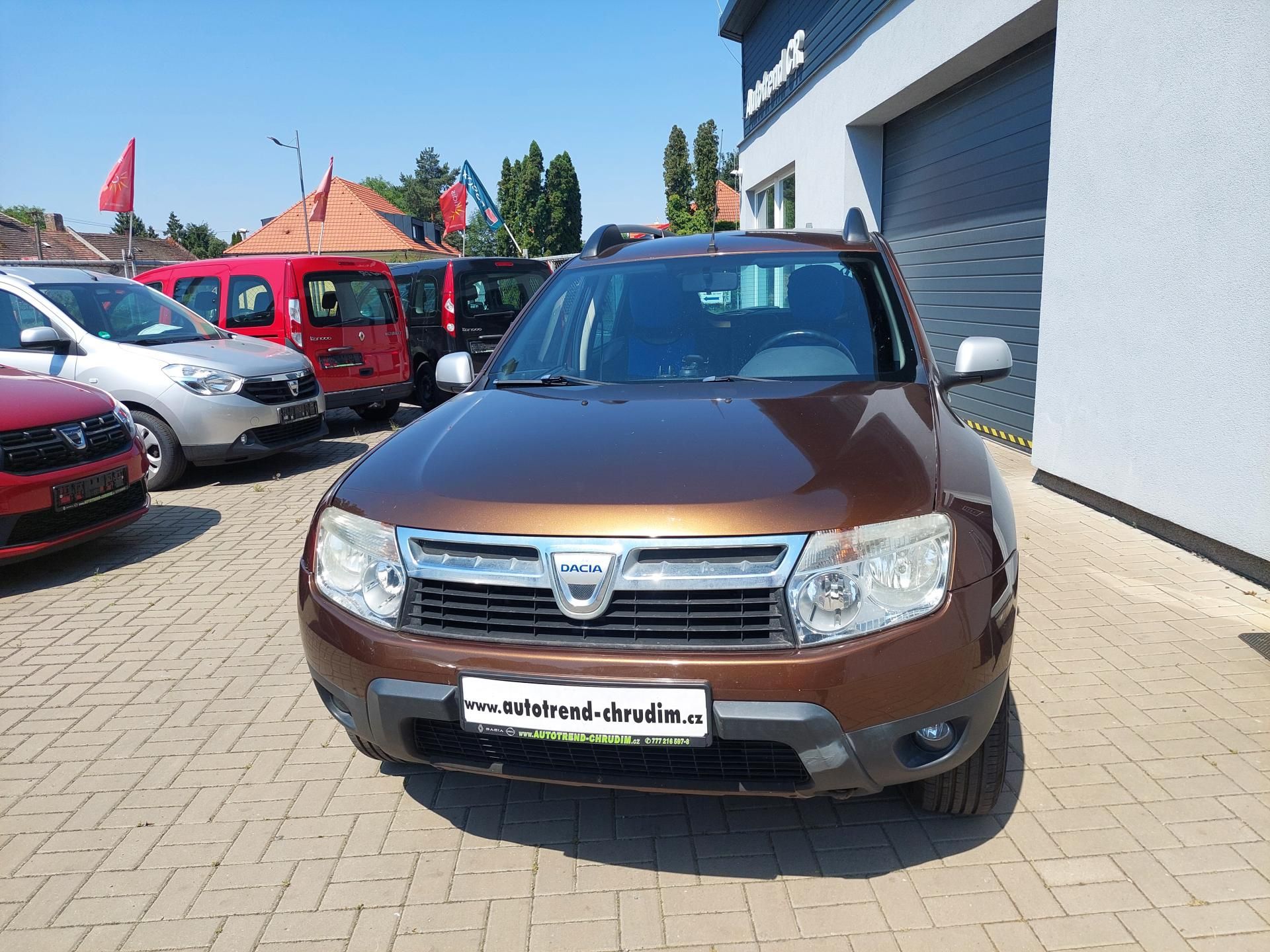 Dacia Duster, 1.6i-16V - fotka 2