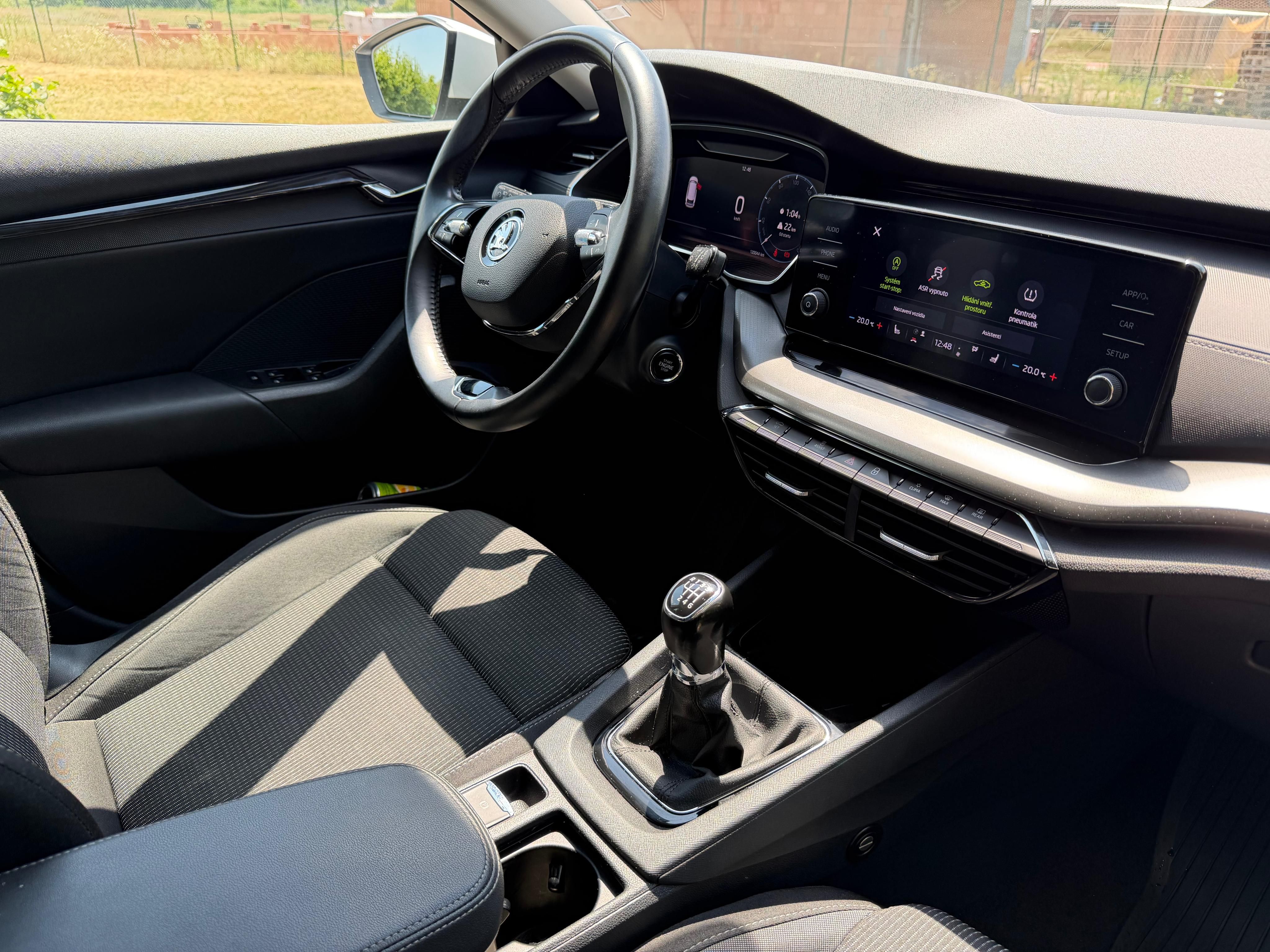 Škoda Octavia, 2,0 TDI Combi Ambition plus - fotka 5