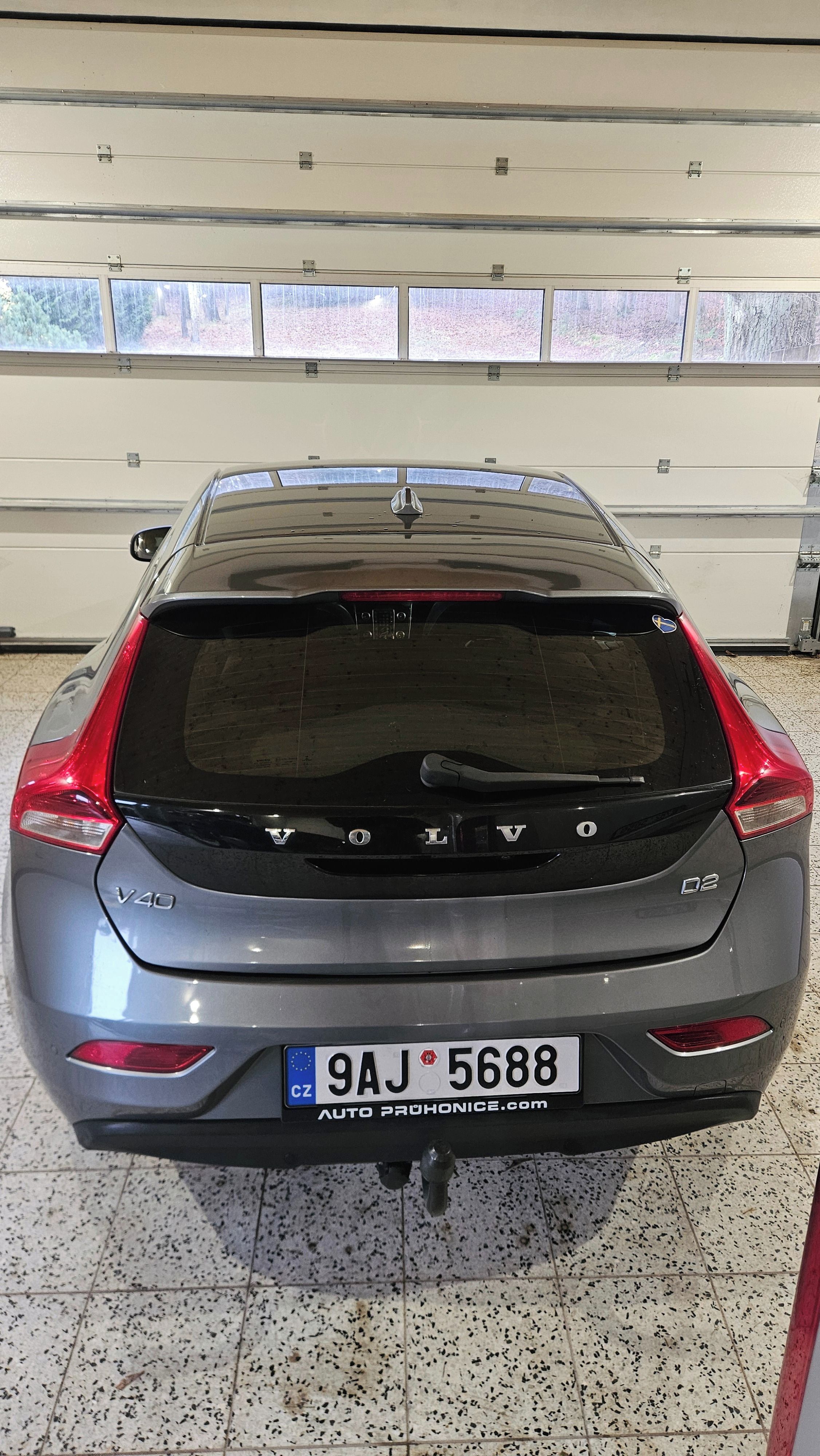 Volvo V40 - fotka 5