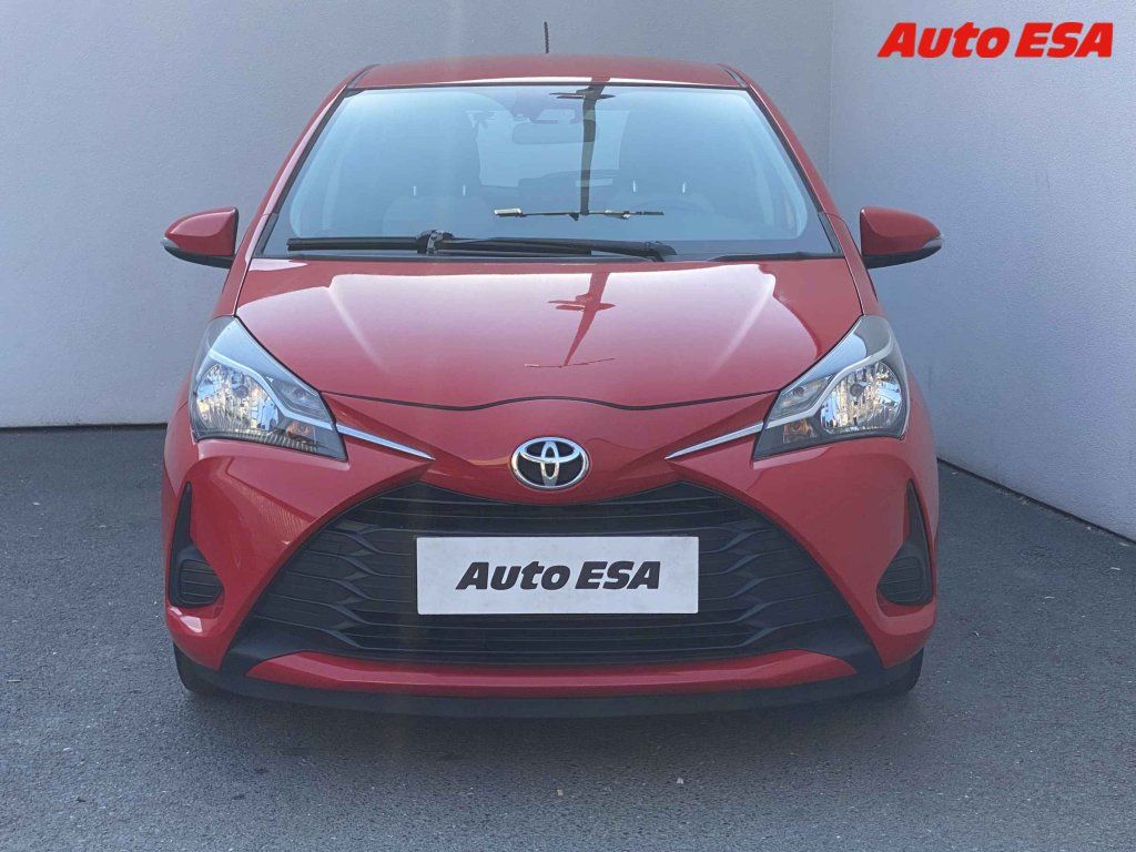 Toyota Yaris, 1.5 - fotka 2