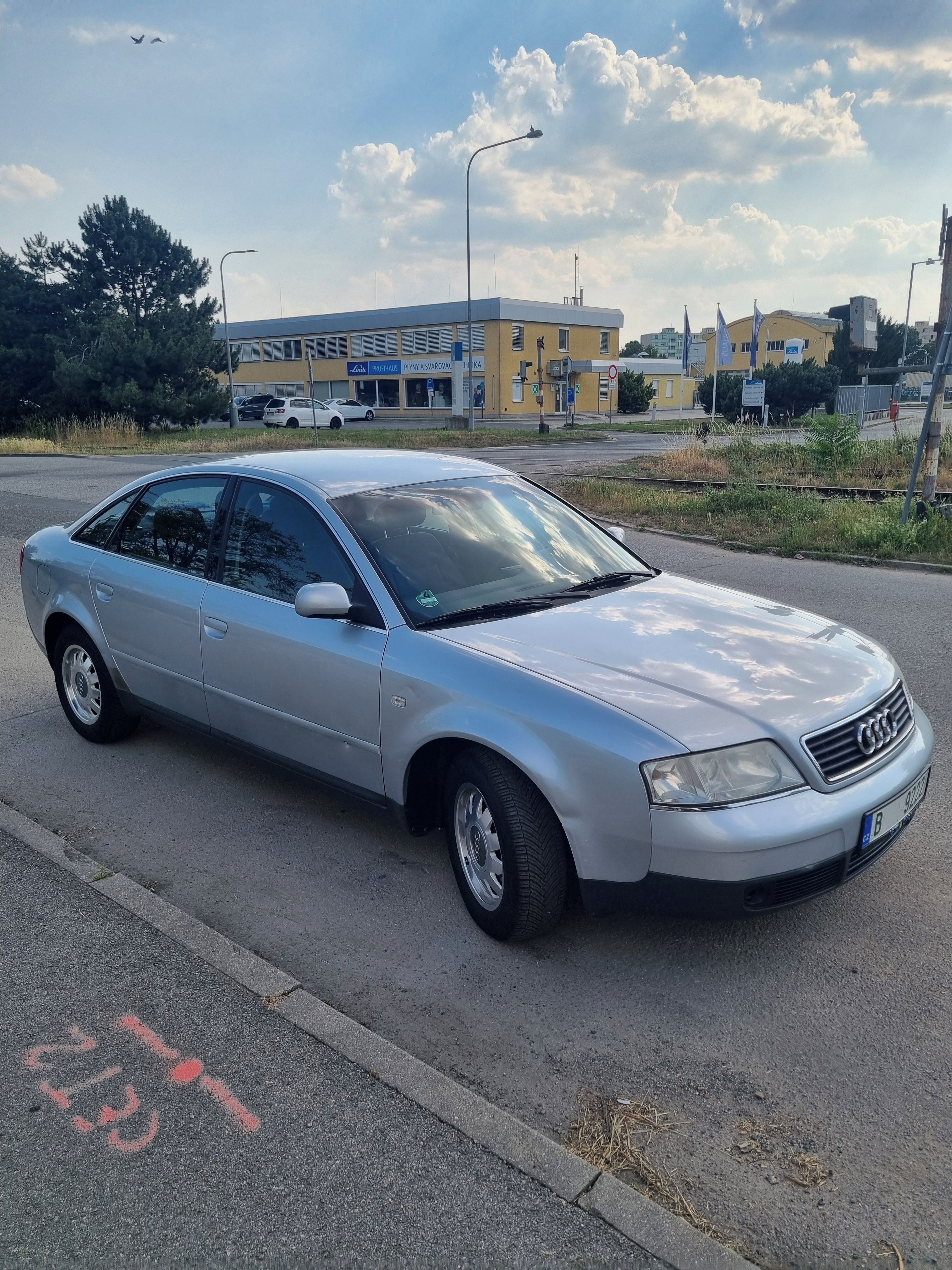Audi A6, 2,4i, ! TOP !, 2.maj.-německo - fotka 2