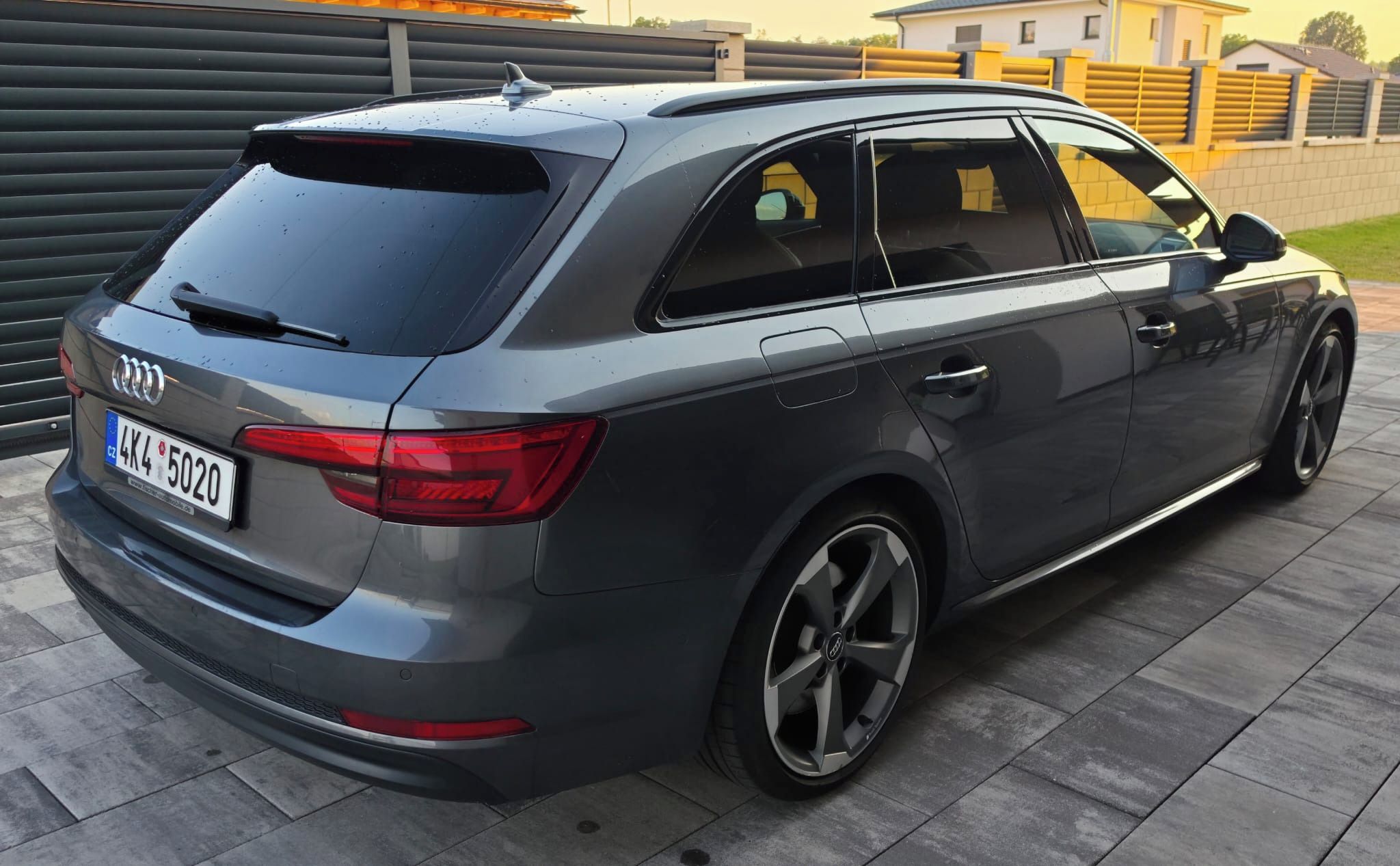 Audi A4 Avant, Audi A4 3.0 TDI quattro - fotka 6
