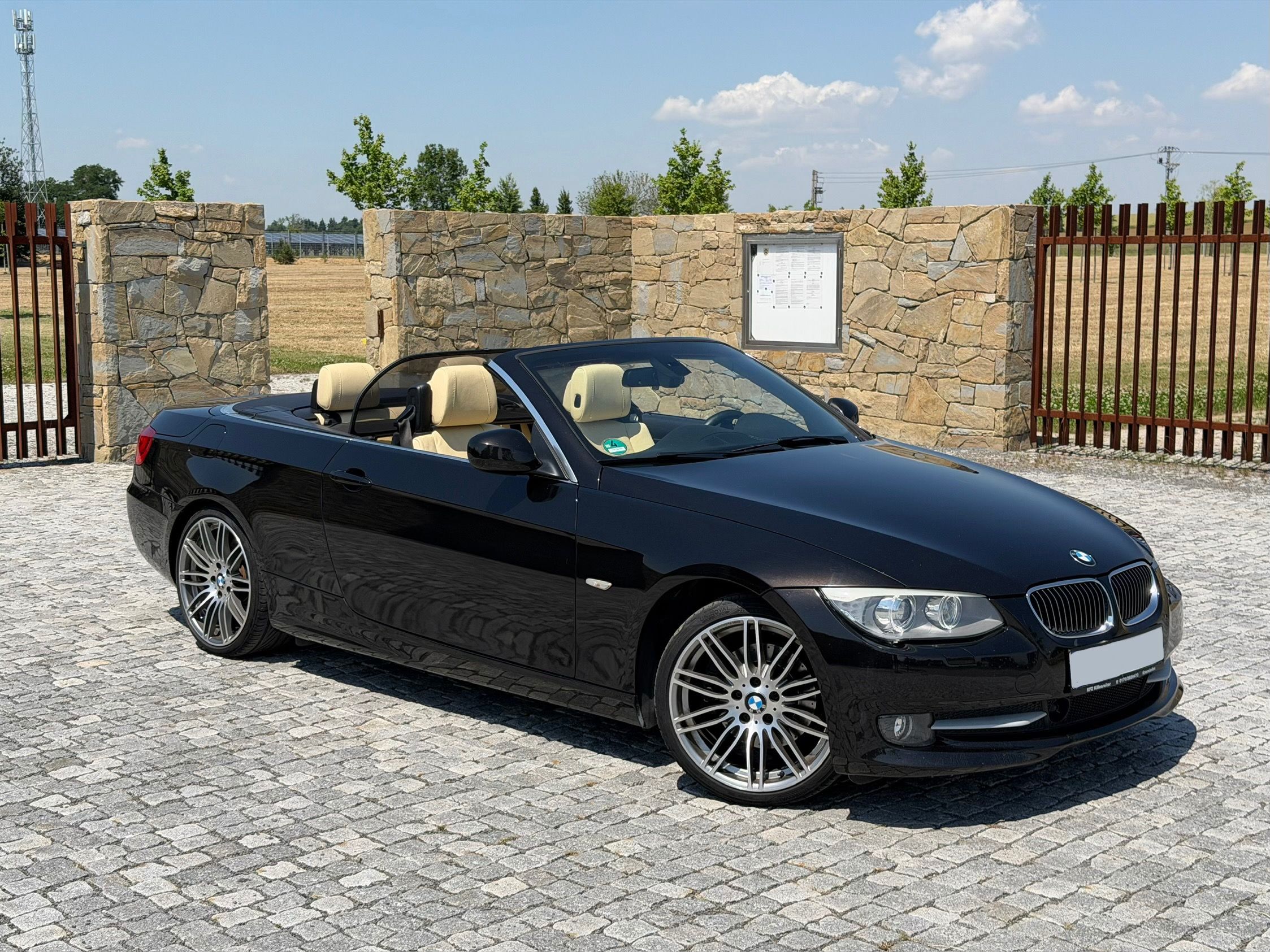 BMW Řada 3, 330d - Individual - facelift - fotka 2
