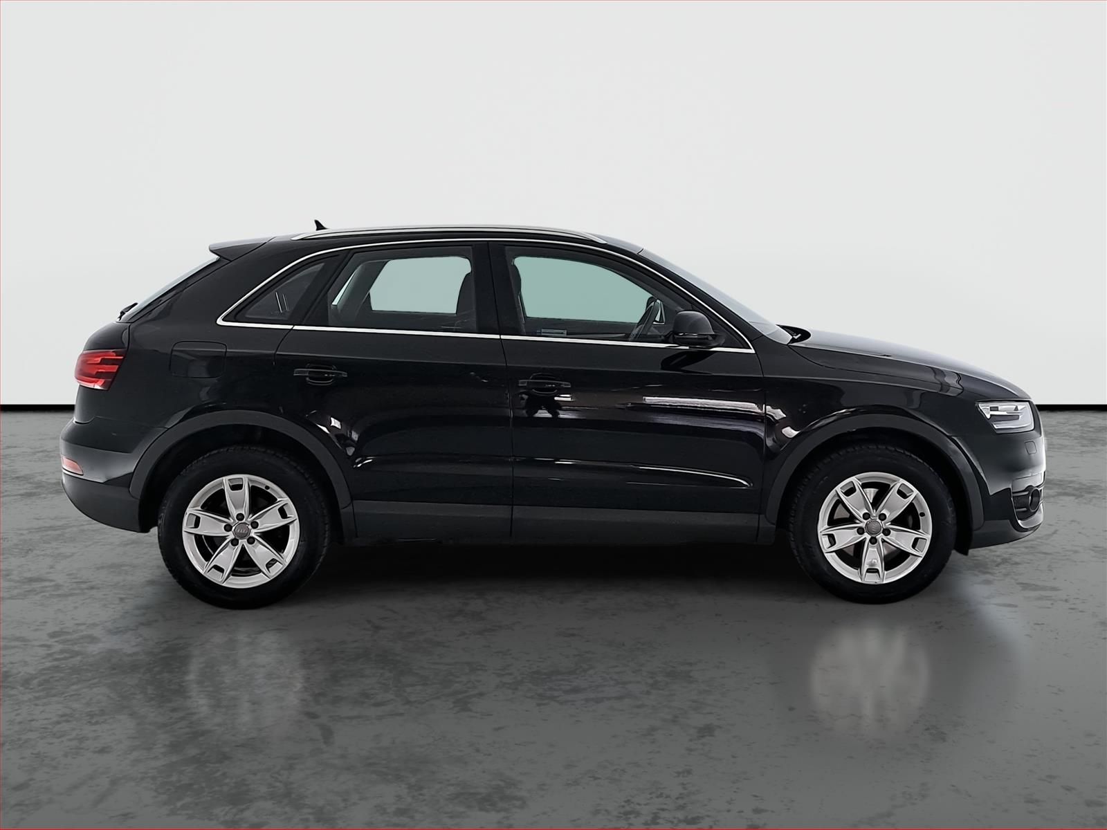 Audi Q3, 2.0 TDI, 4X4, Automat, Navi - fotka 6