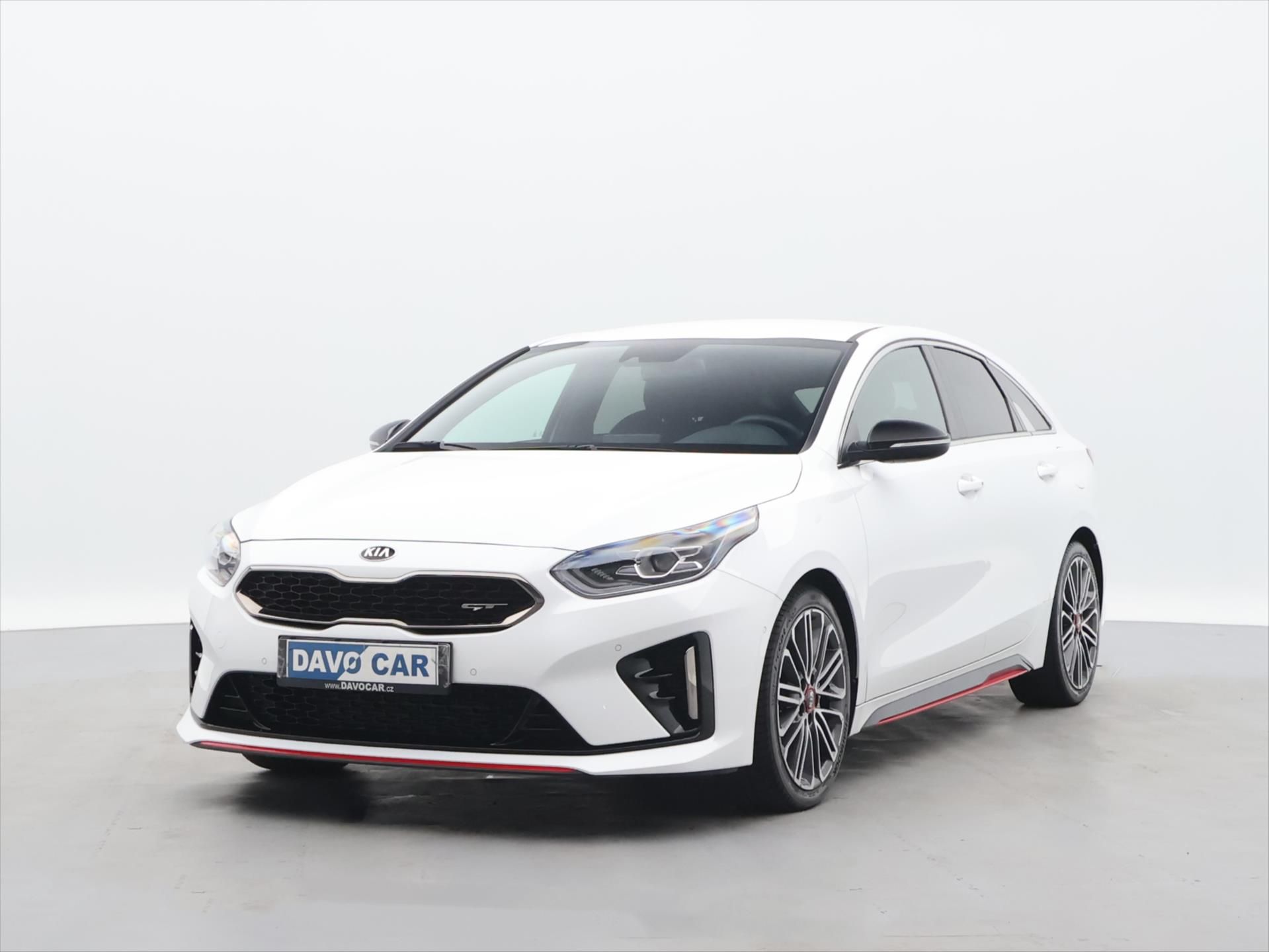 Kia Cee´d, 1,6 T-GDI 150kW Aut. GT CZ - fotka 3