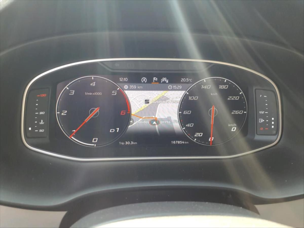 Seat Ateca, 2,0 TAŽNÉ,KAMERA,EL.KUFR - fotka 5