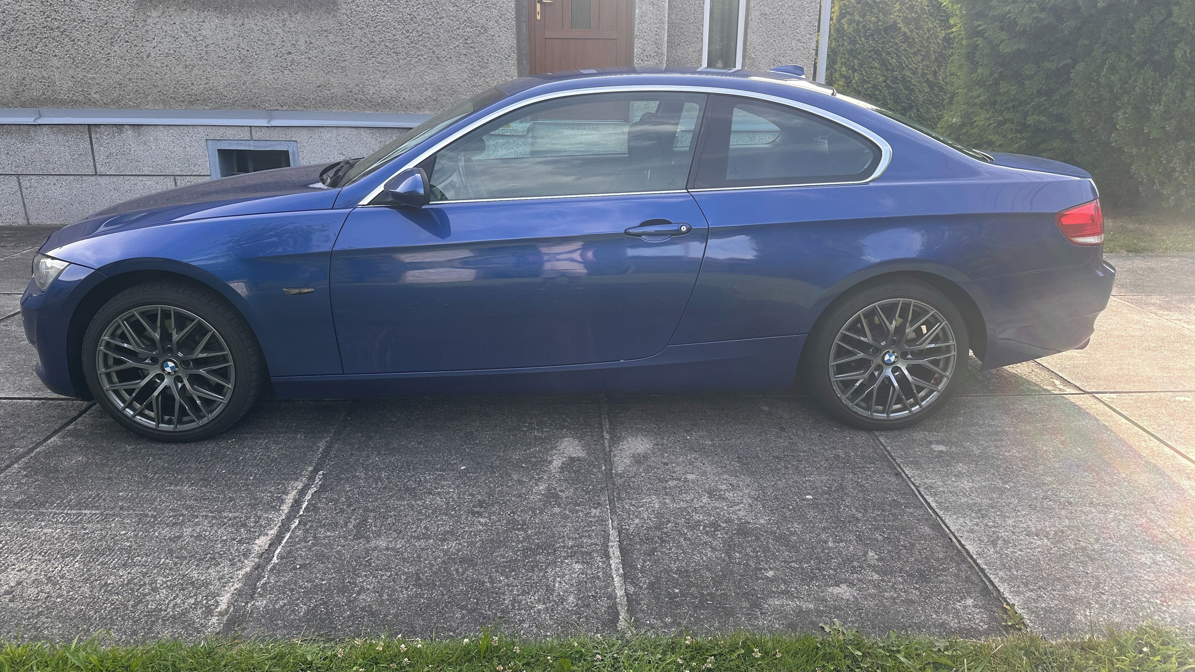 BMW Řada 3, BMW E92 325xi 160kW manual - fotka 3