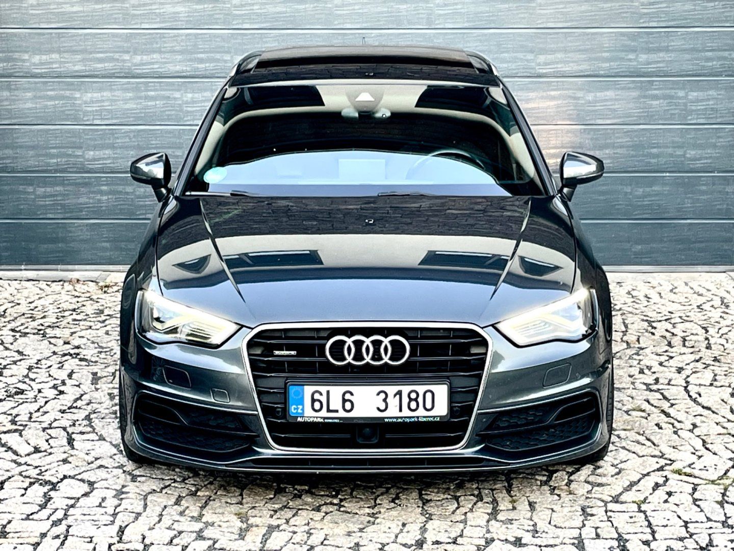 Audi A3, 2.0 TDi 4x4 S-line DSG B&O - fotka 3