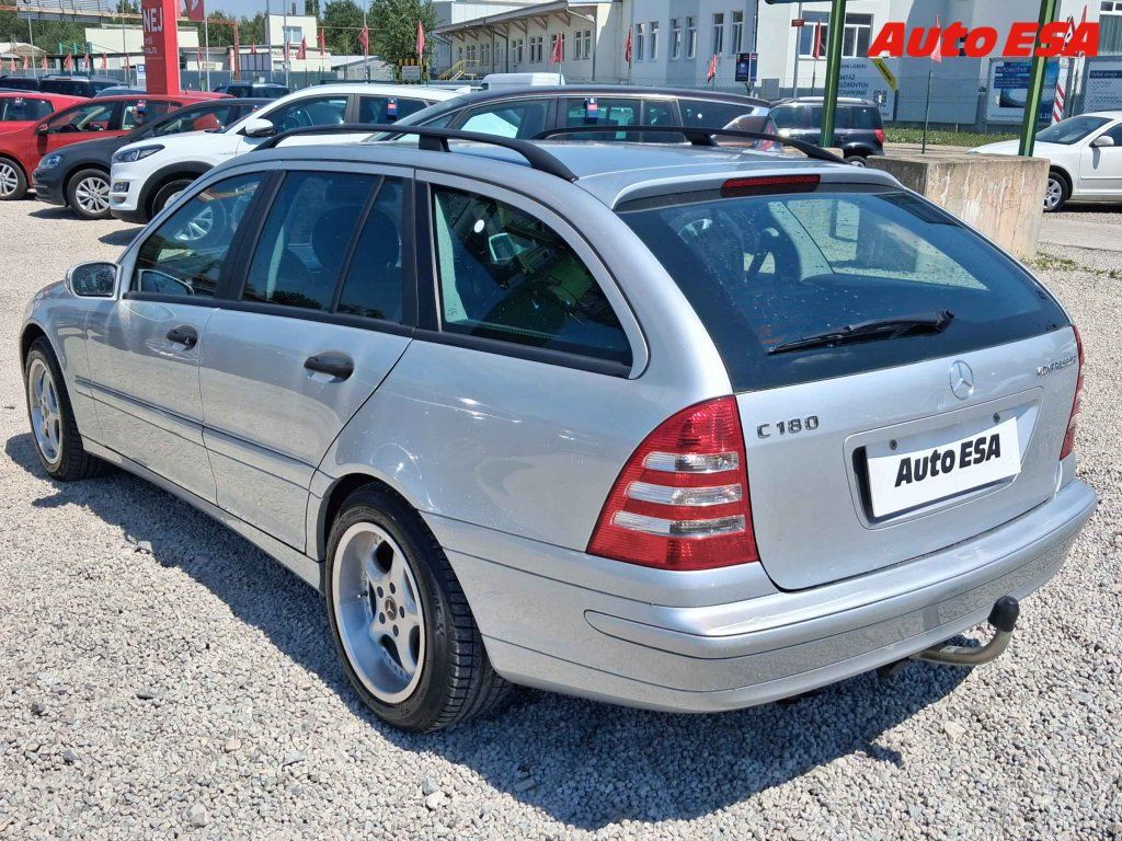Mercedes-Benz Třídy C, 1.8 - fotka 6
