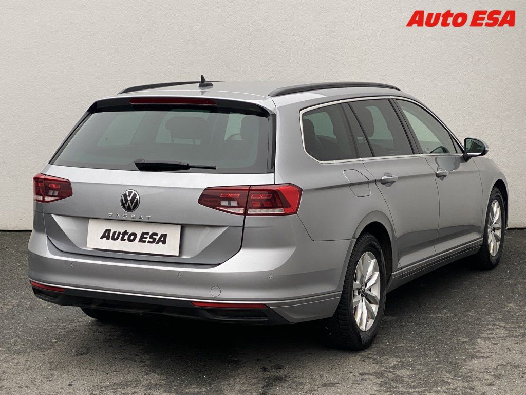 Volkswagen Passat, 2.0 TDi,Business,DSG,TZ - fotka 4
