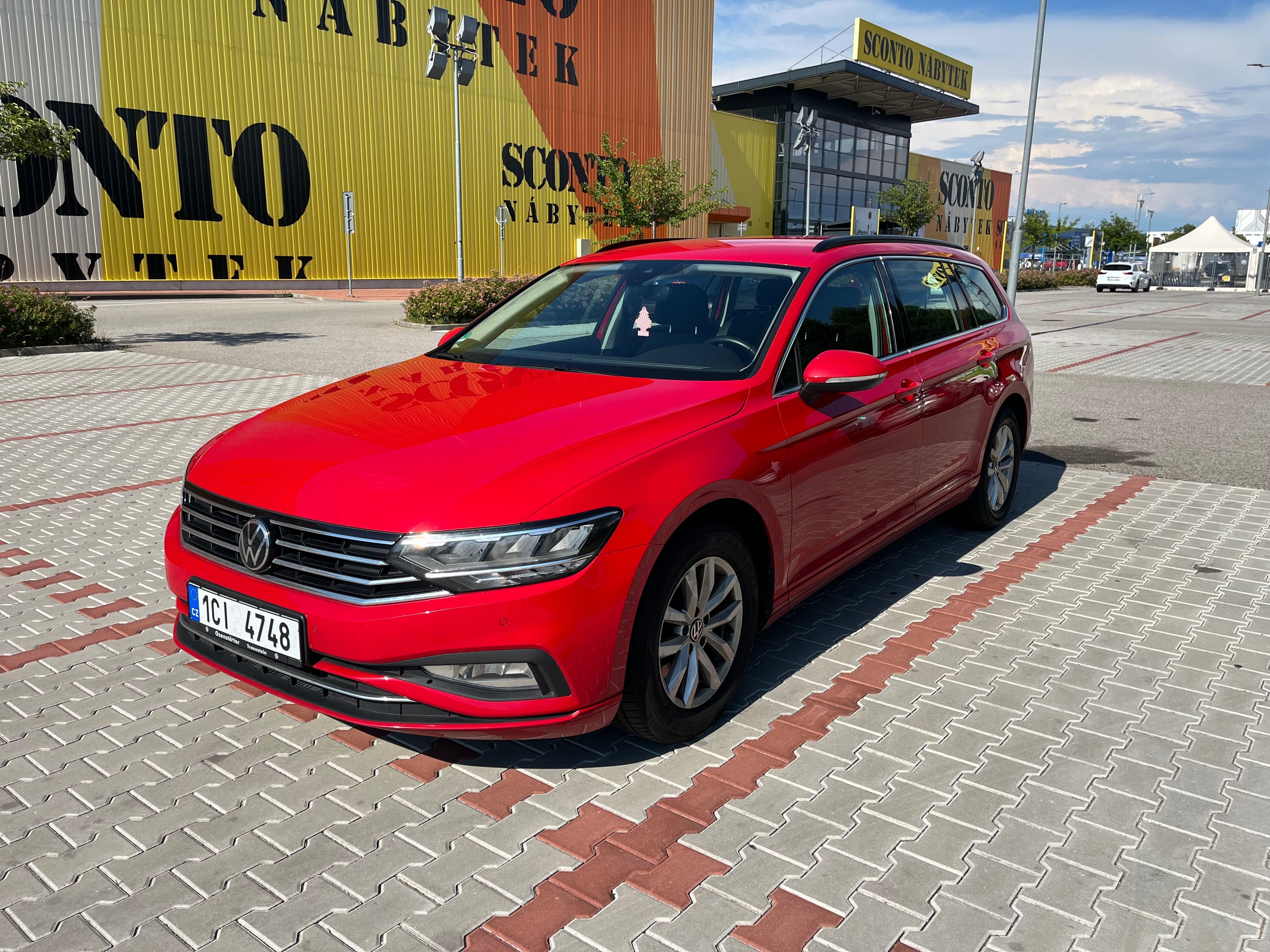 Volkswagen Passat, 2.0 TDI, Automat, LED, Virtual - fotka 2