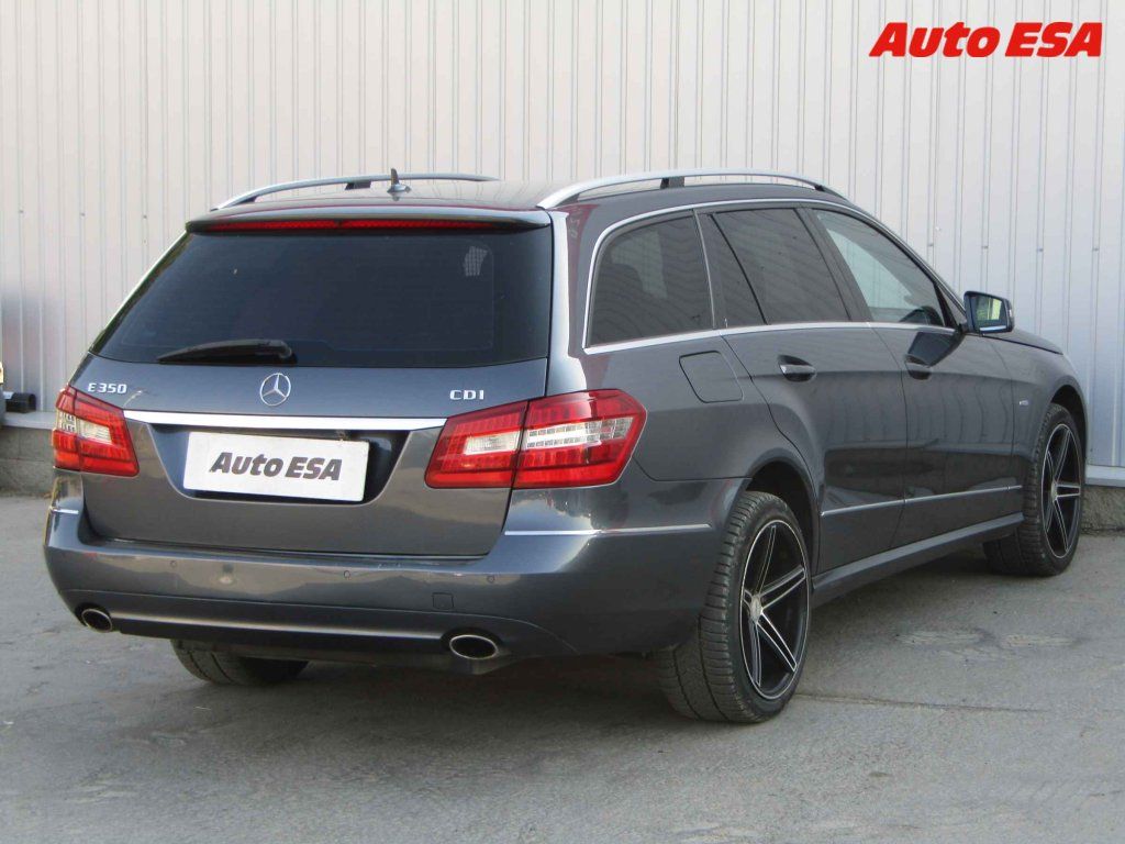 Mercedes-Benz Třídy E, 350 CDi 350 - fotka 4