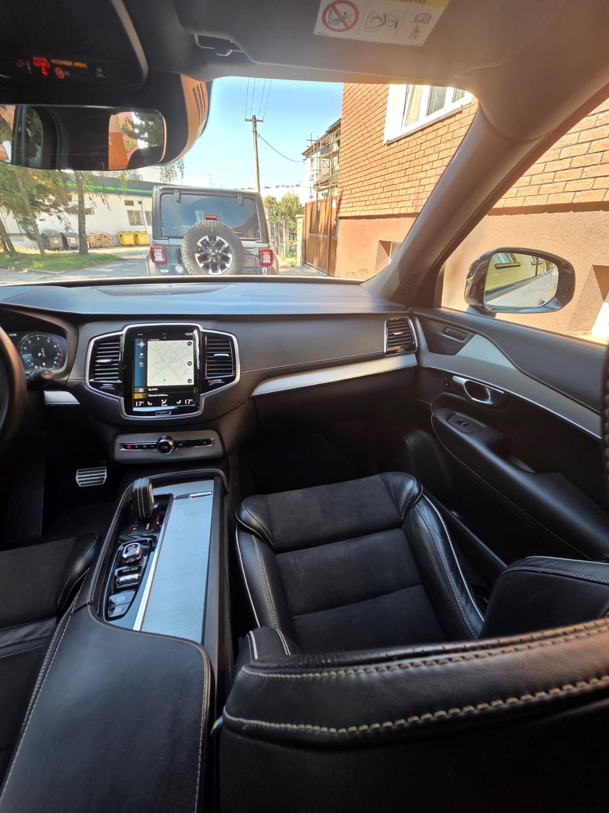 Volvo XC90, 2L benzin B6 AWD R-Design - fotka 5
