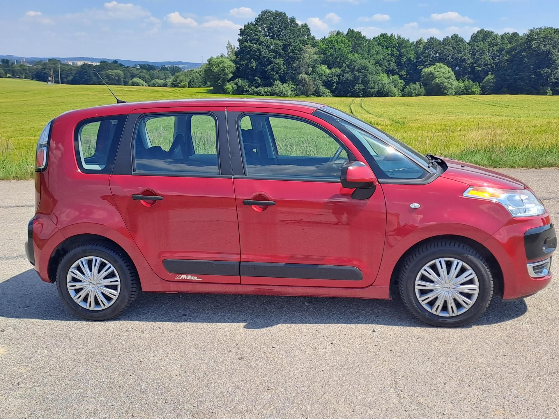 Citroën C3 Picasso, 1.4 SERVISOVÁNO PĚKNÝ STAV - fotka 4