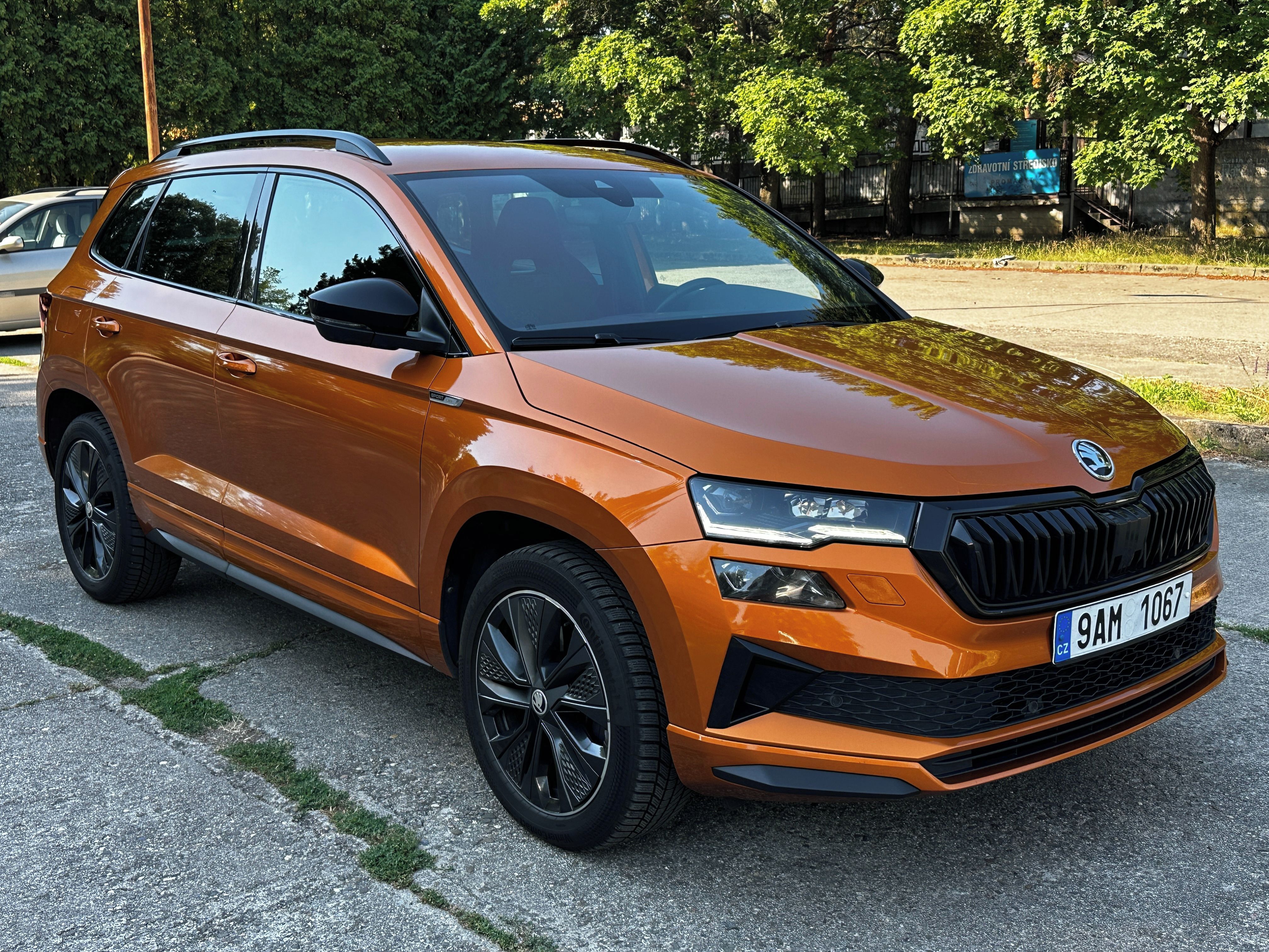 Škoda Karoq, 2.0TSI SportLine DSG 4x4 ČR! - fotka 6