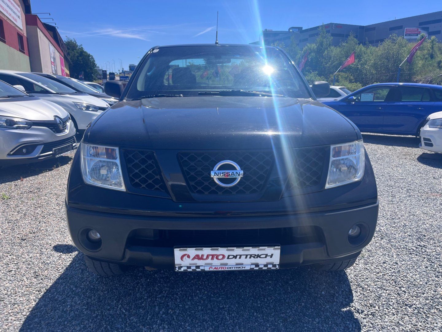 Nissan Navara, 2.5 dCi - fotka 3
