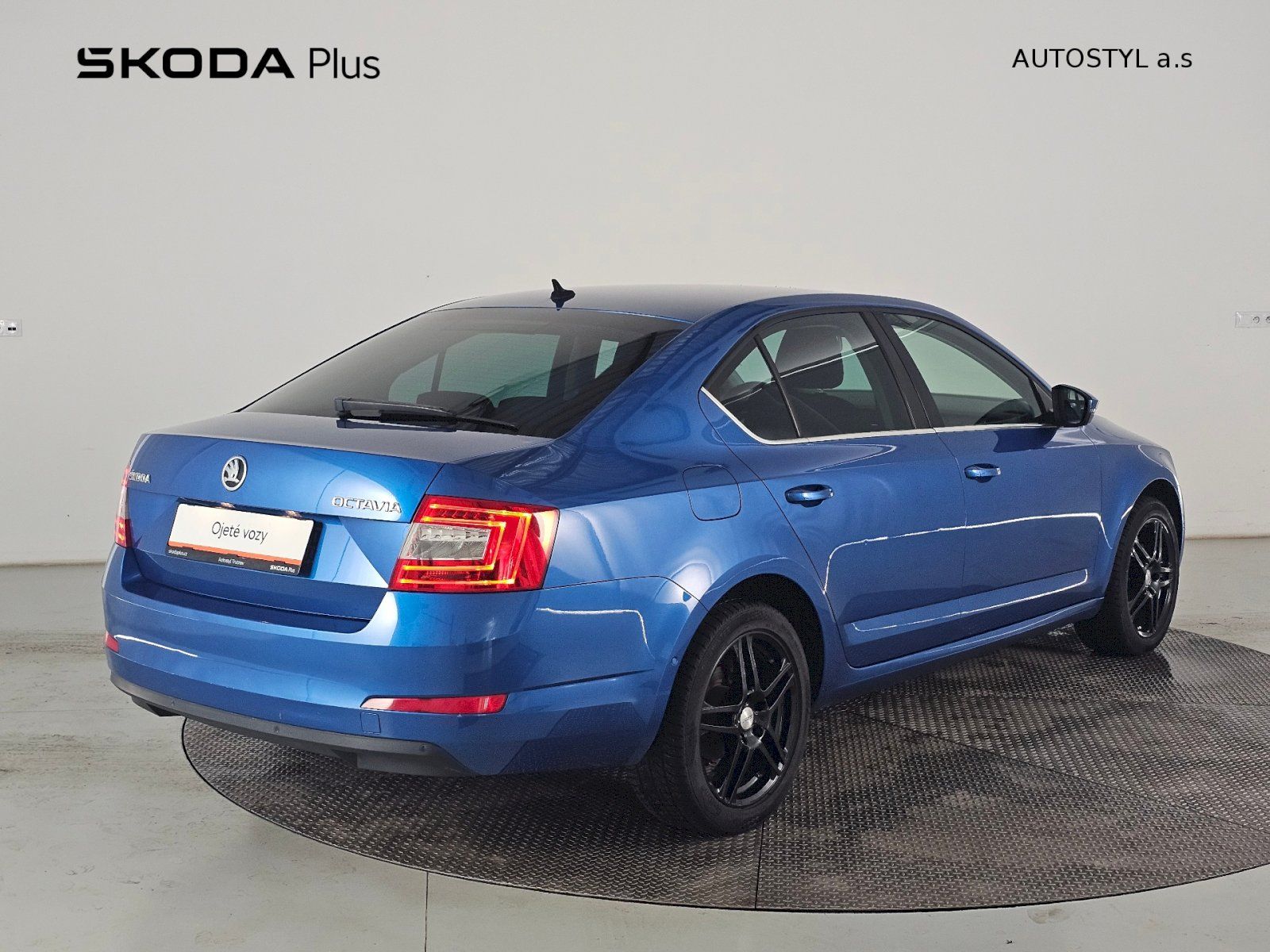 Škoda Octavia, 2.0TDi 110kW DSG ELEGANCE PLUS - fotka 2